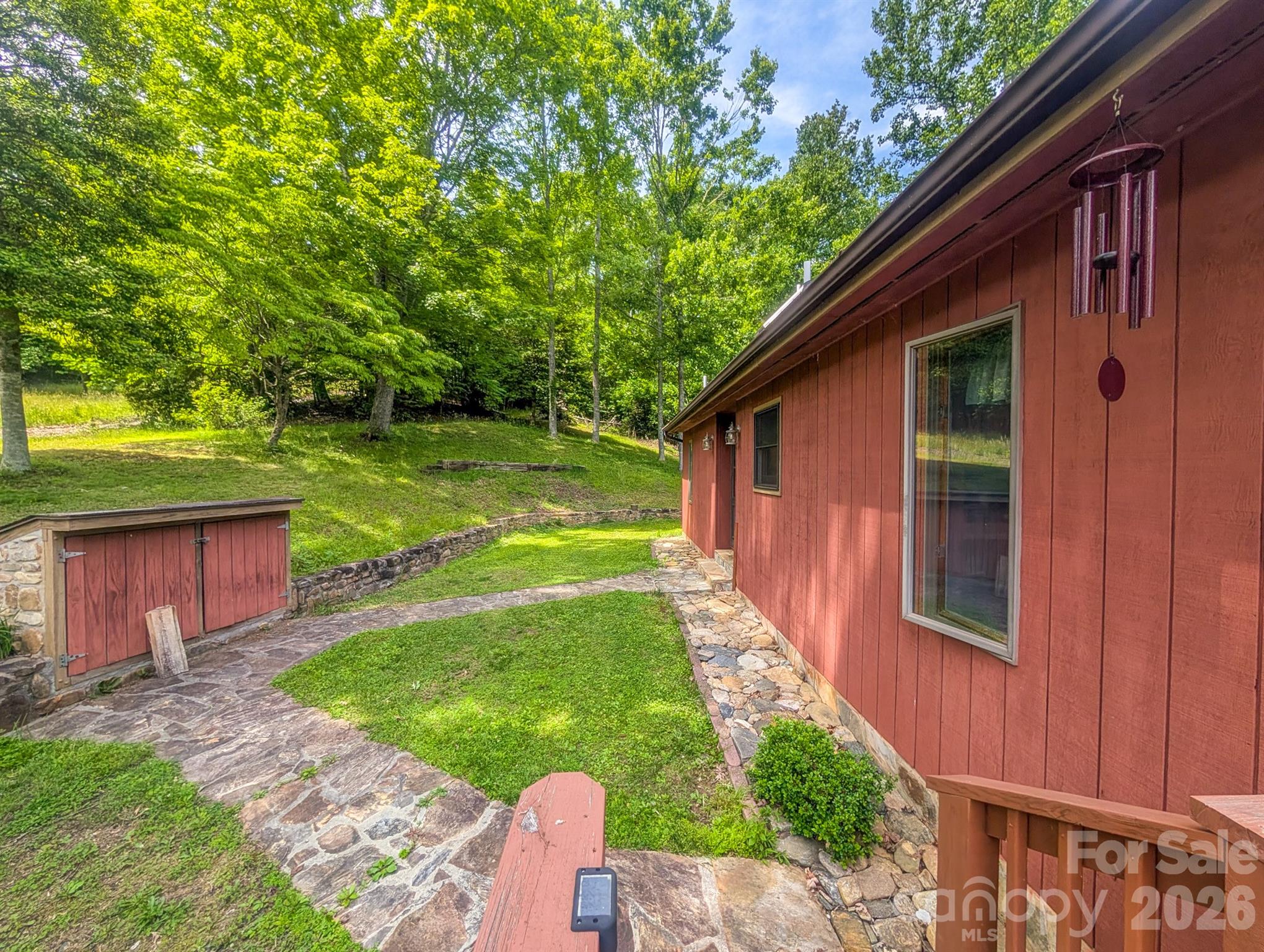 main property photo 7
