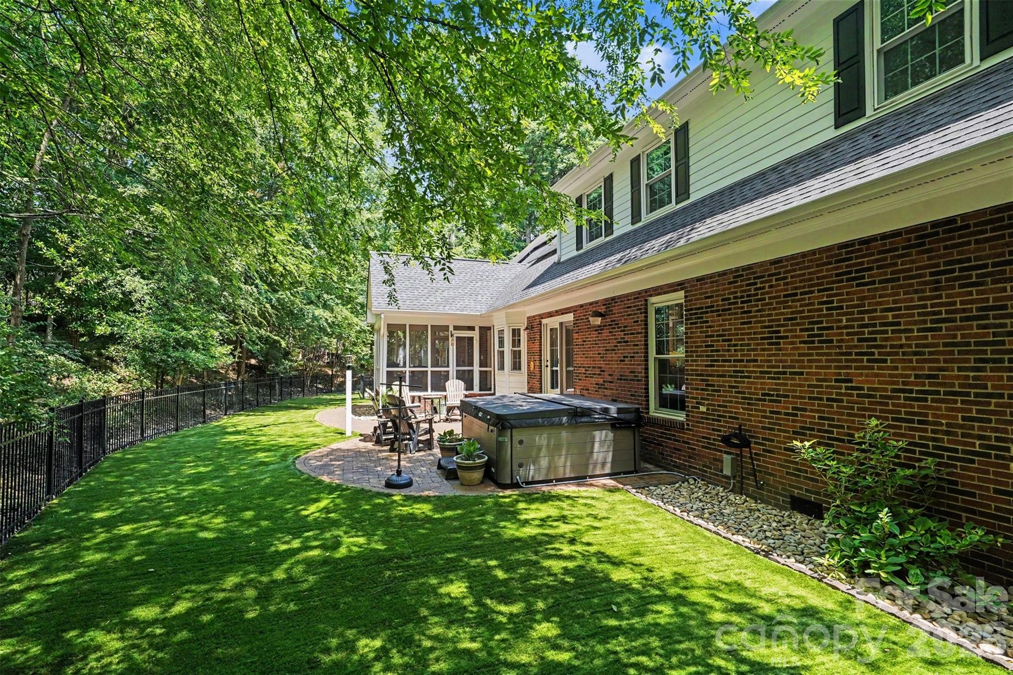 main property photo 31
