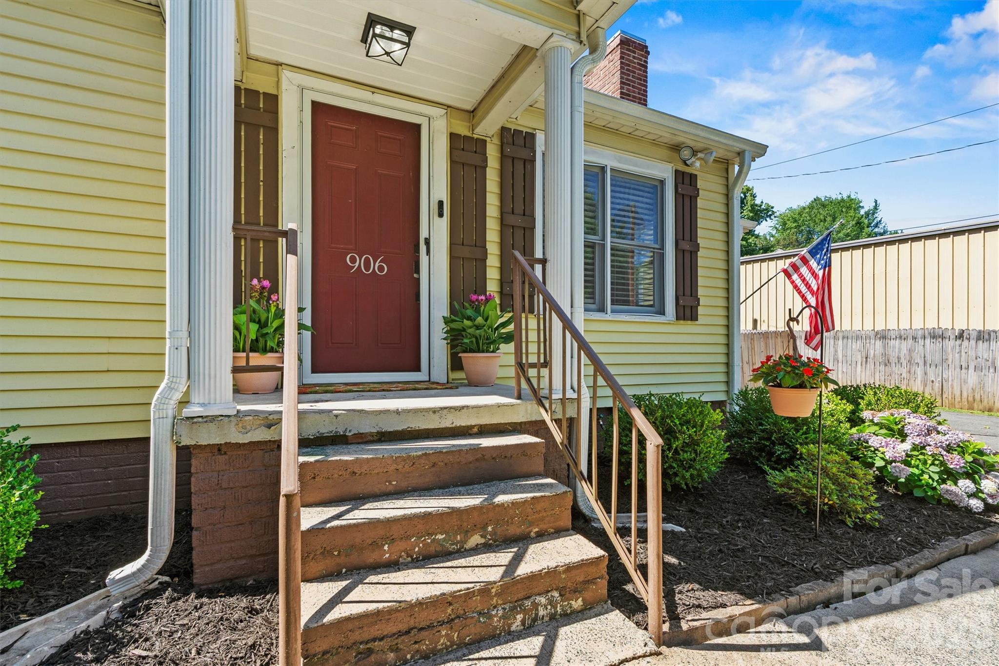 main property photo 4