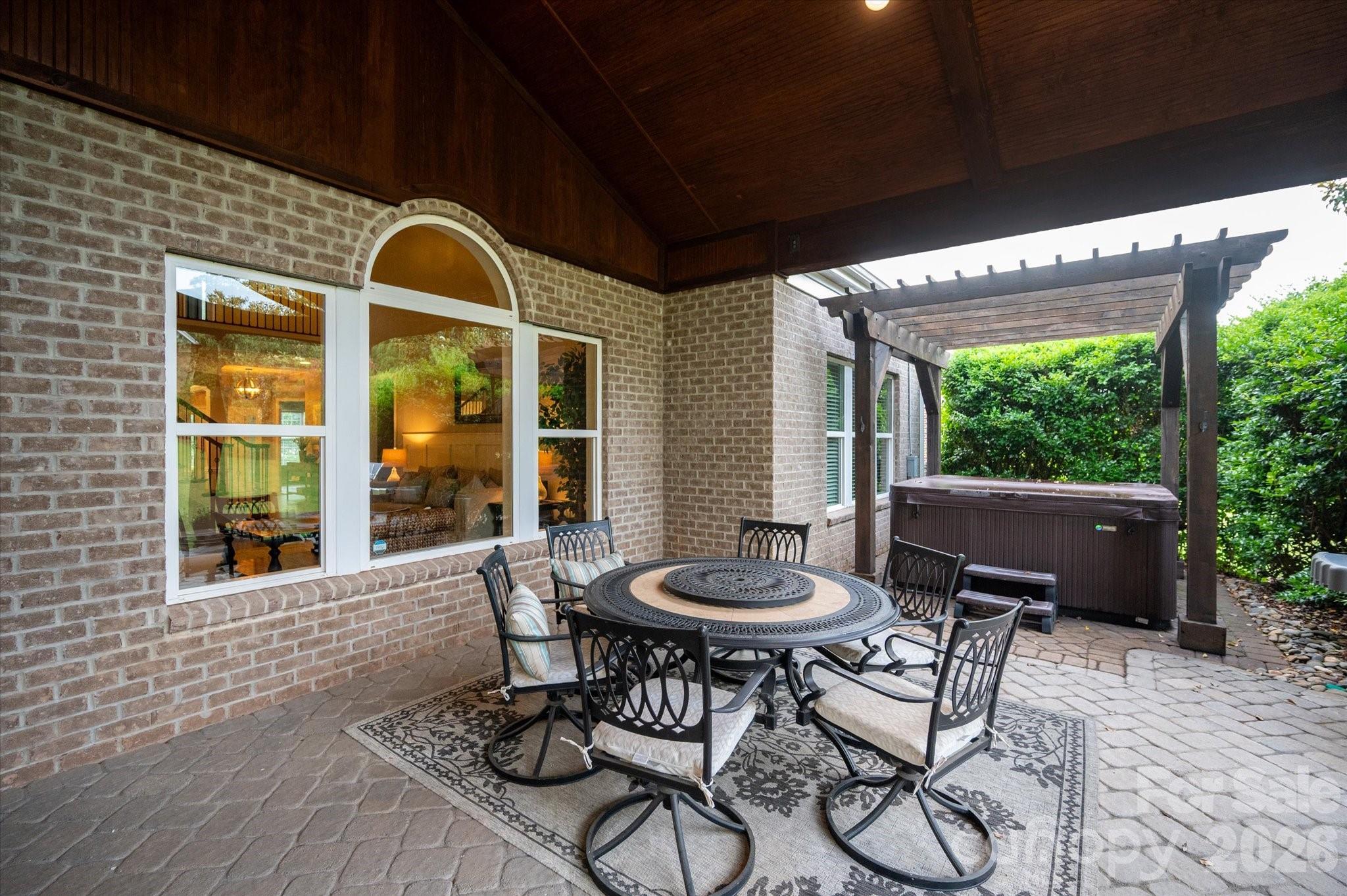 main property photo 35