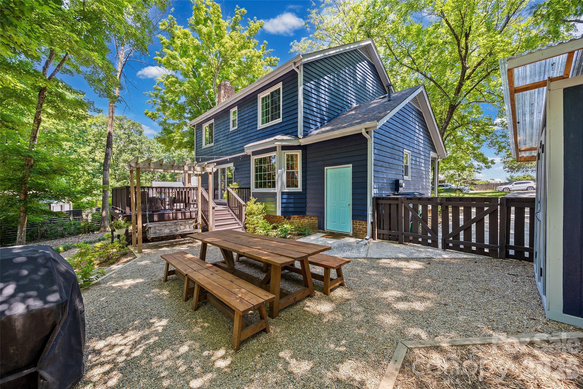 main property photo 31