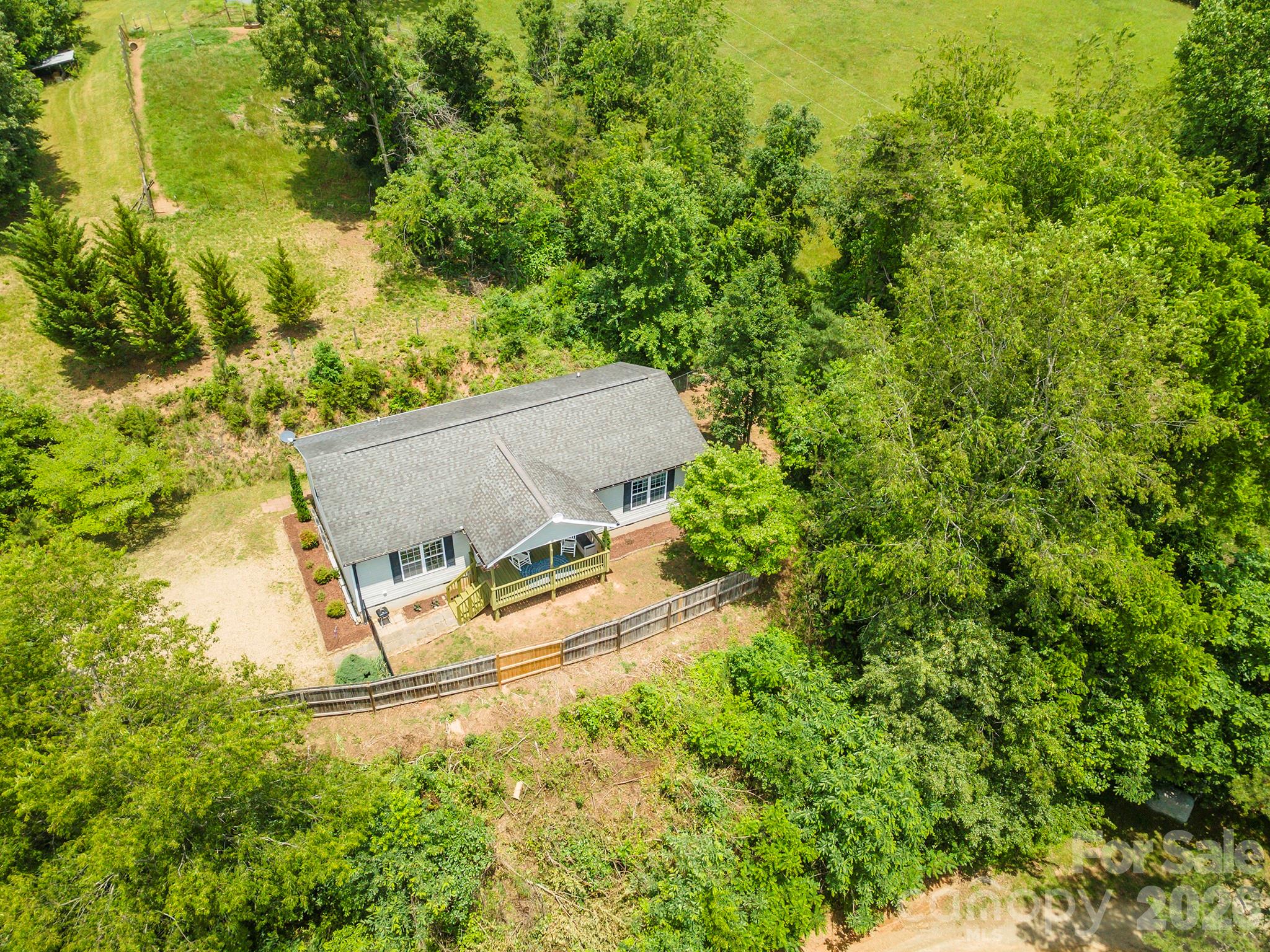 main property photo 37
