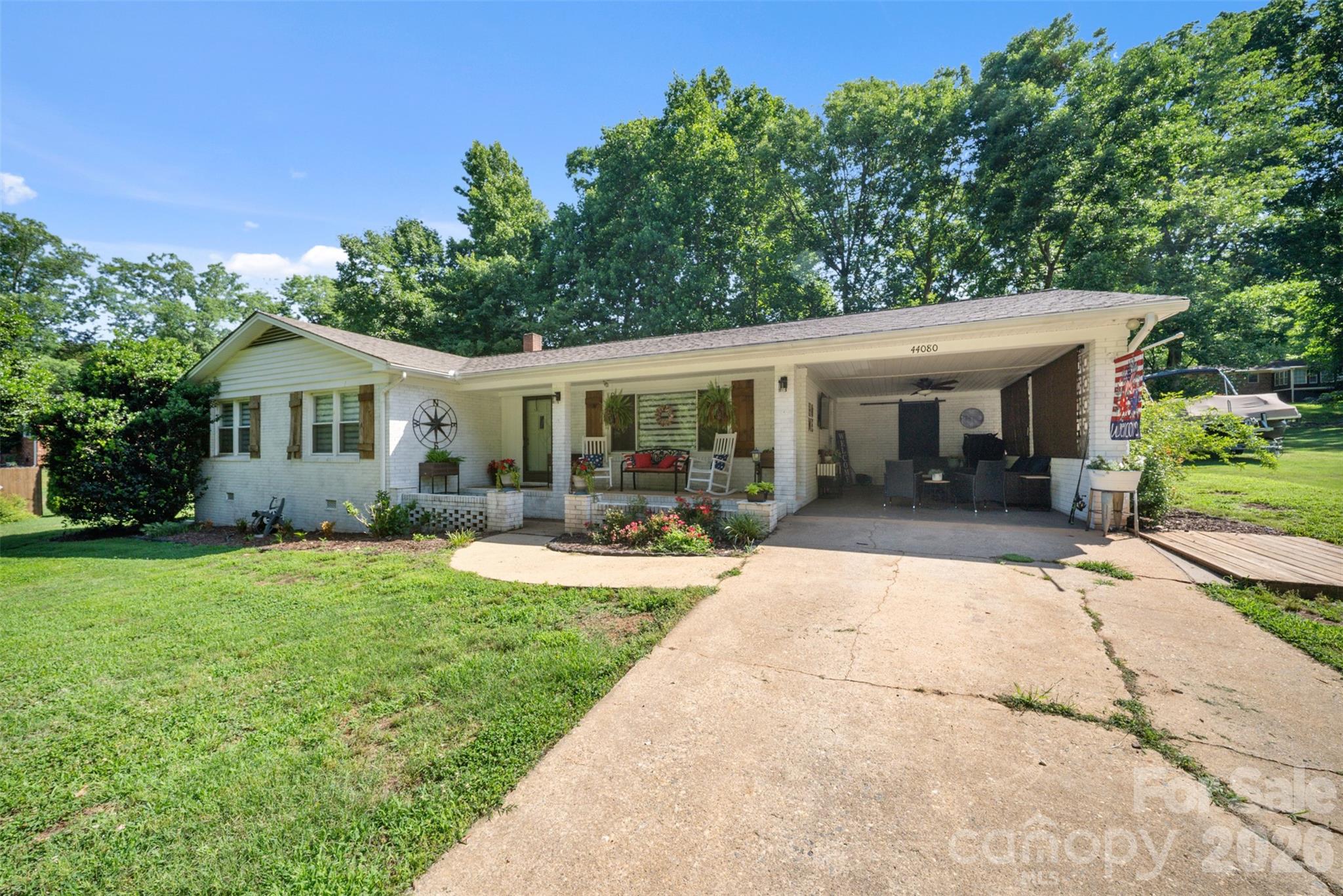 main property photo 20