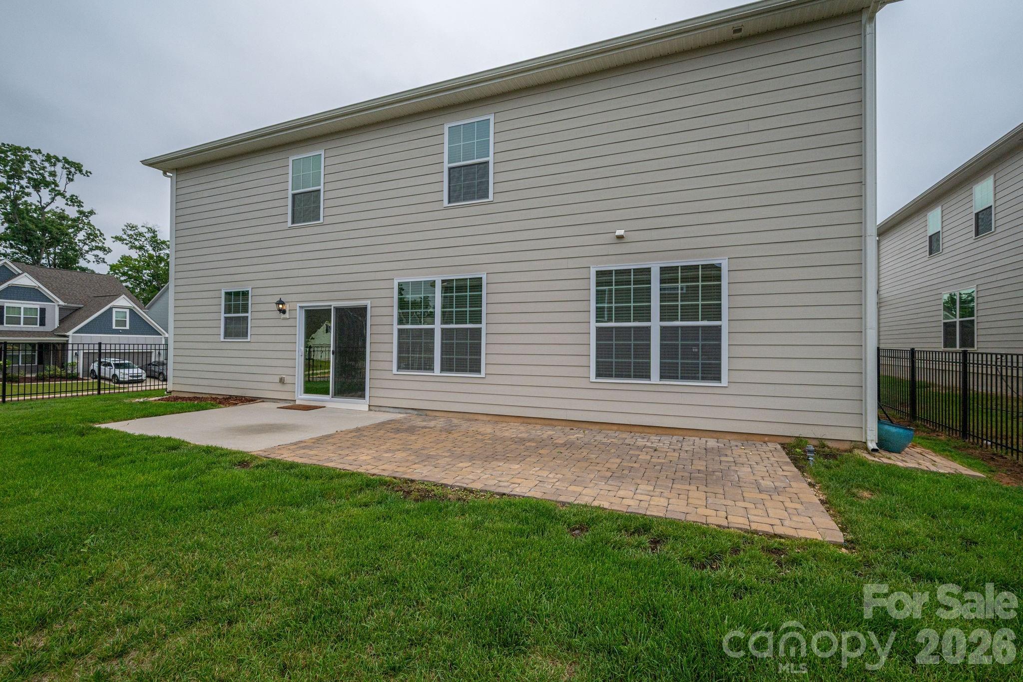 main property photo 32