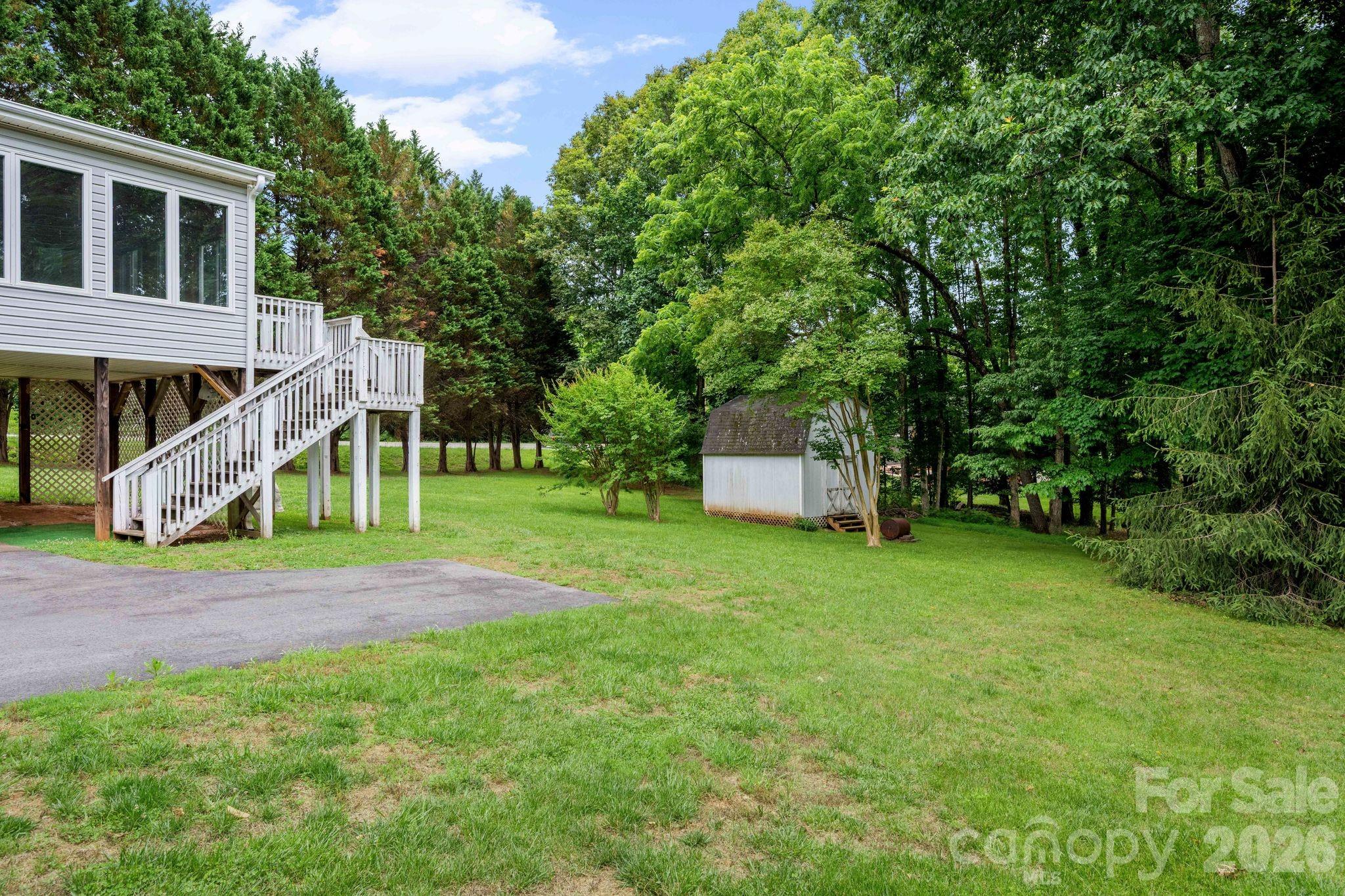 main property photo 40