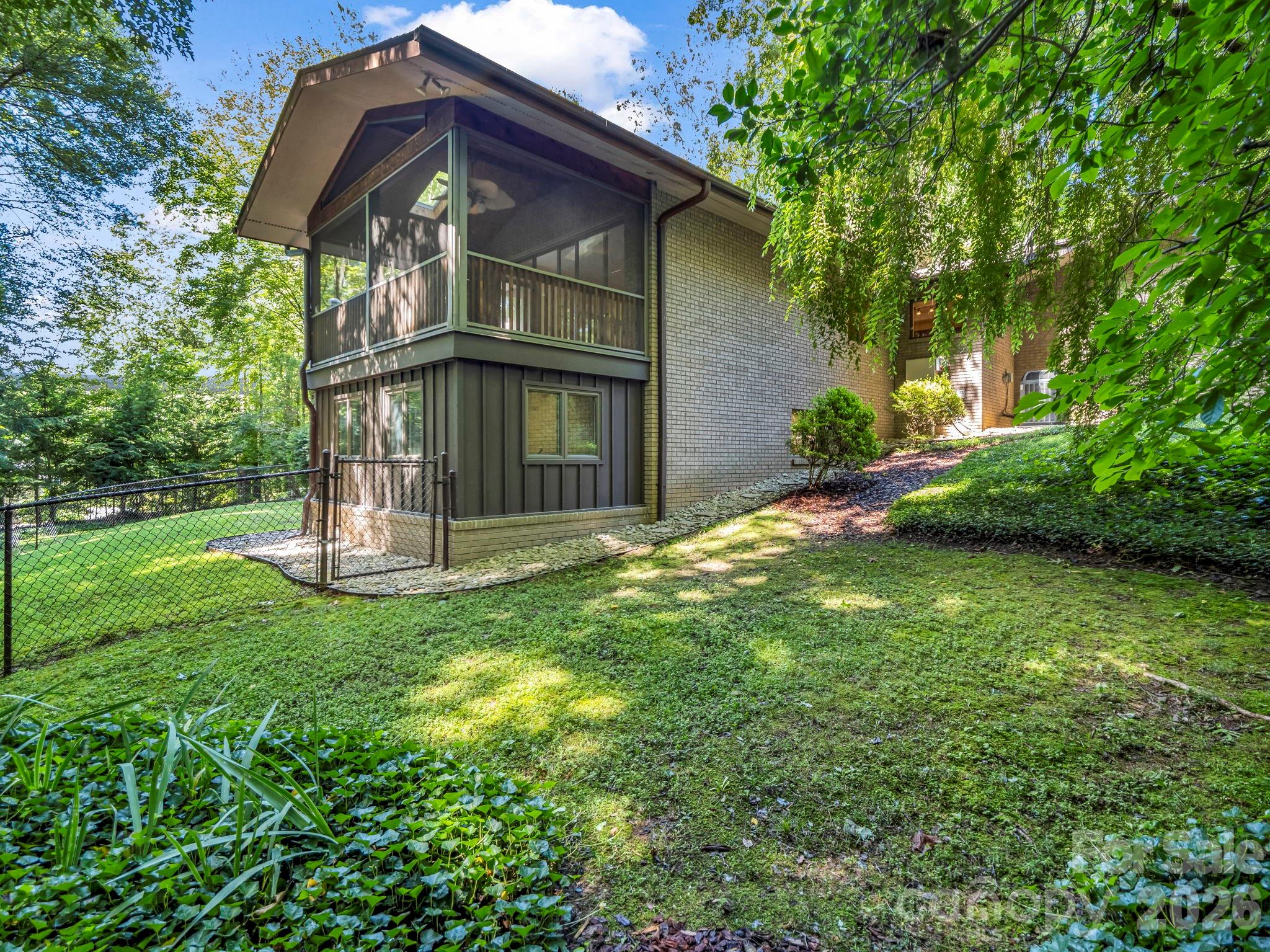 main property photo 41