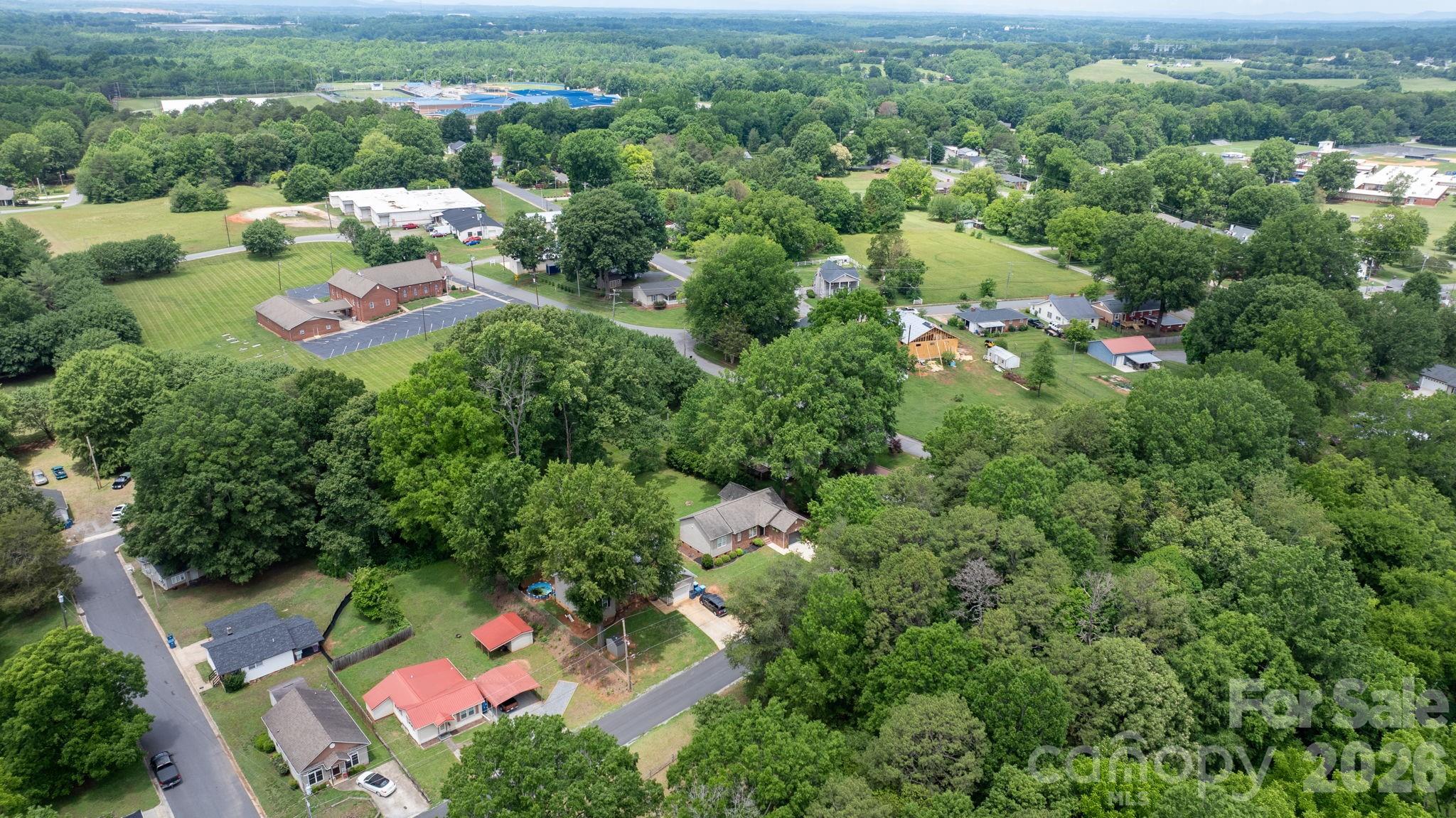 main property photo 30