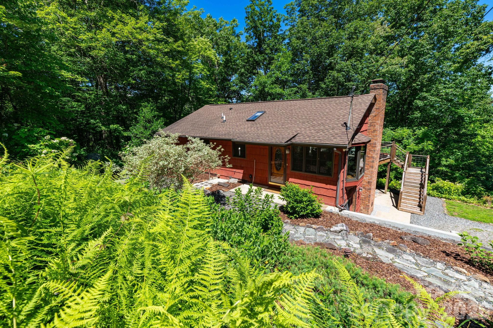 main property photo 24