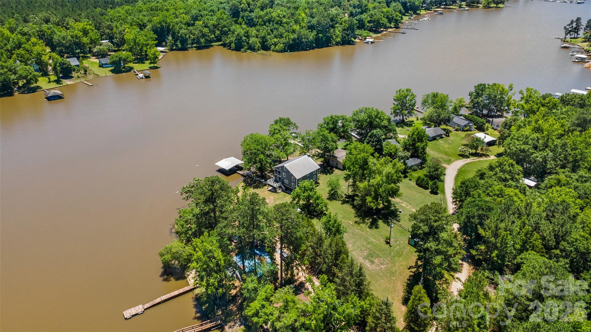 main property photo 7