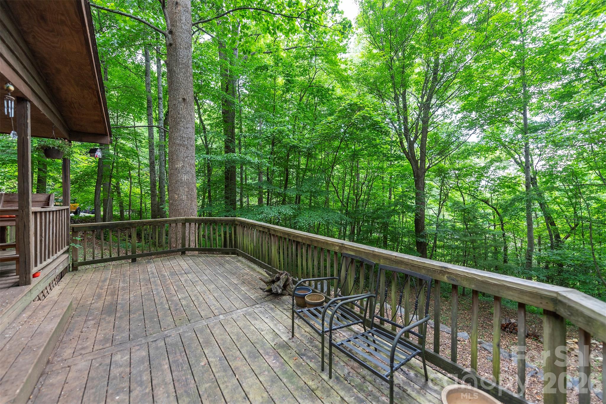 main property photo 25