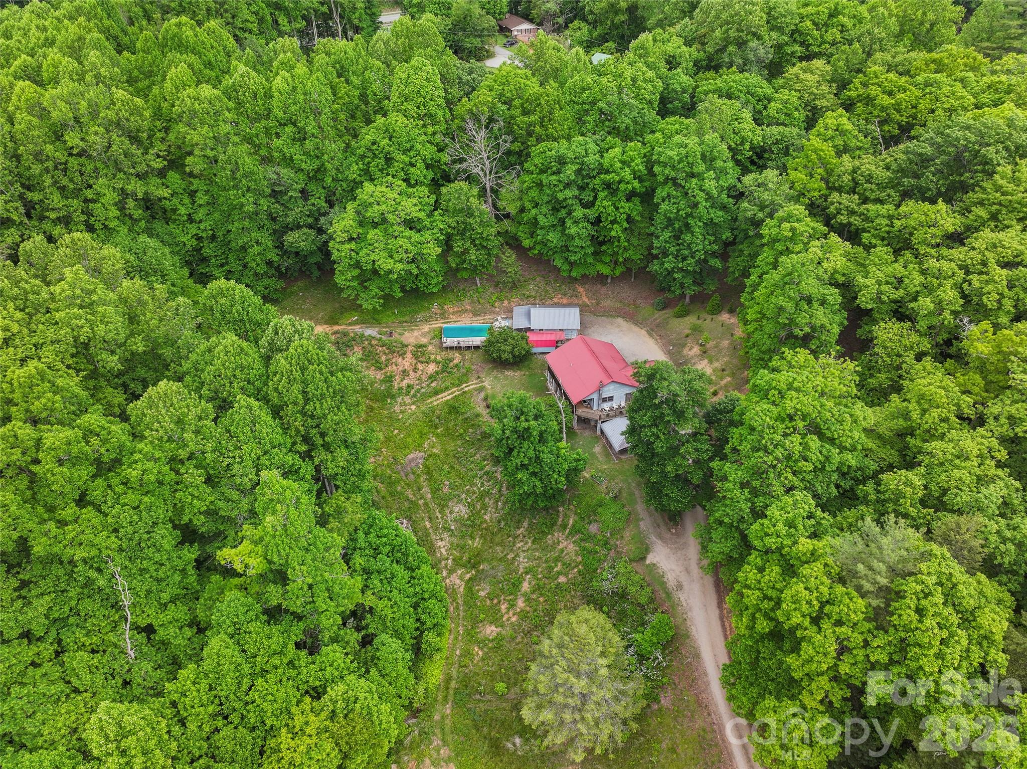 main property photo 20