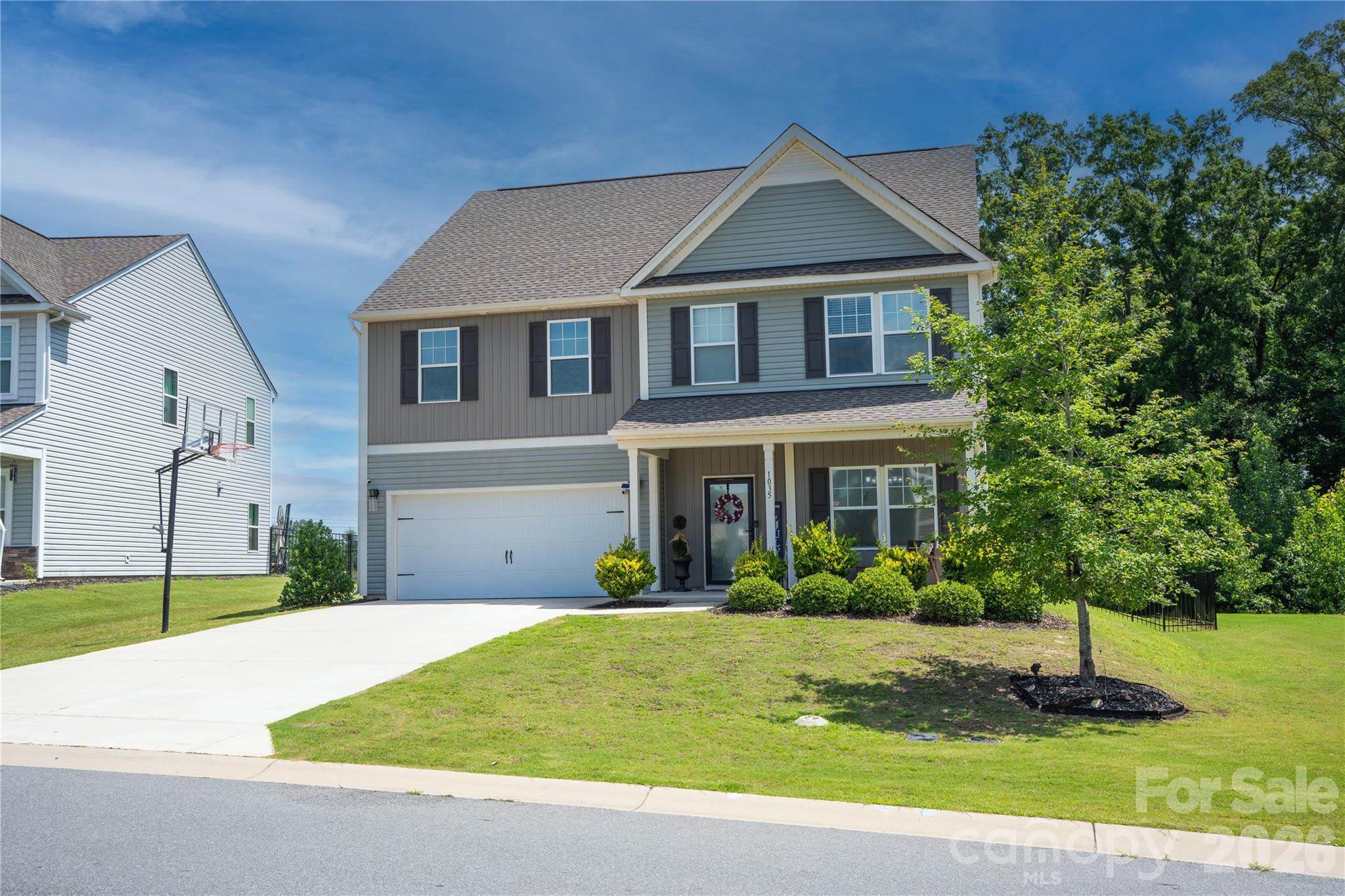 main property photo 5