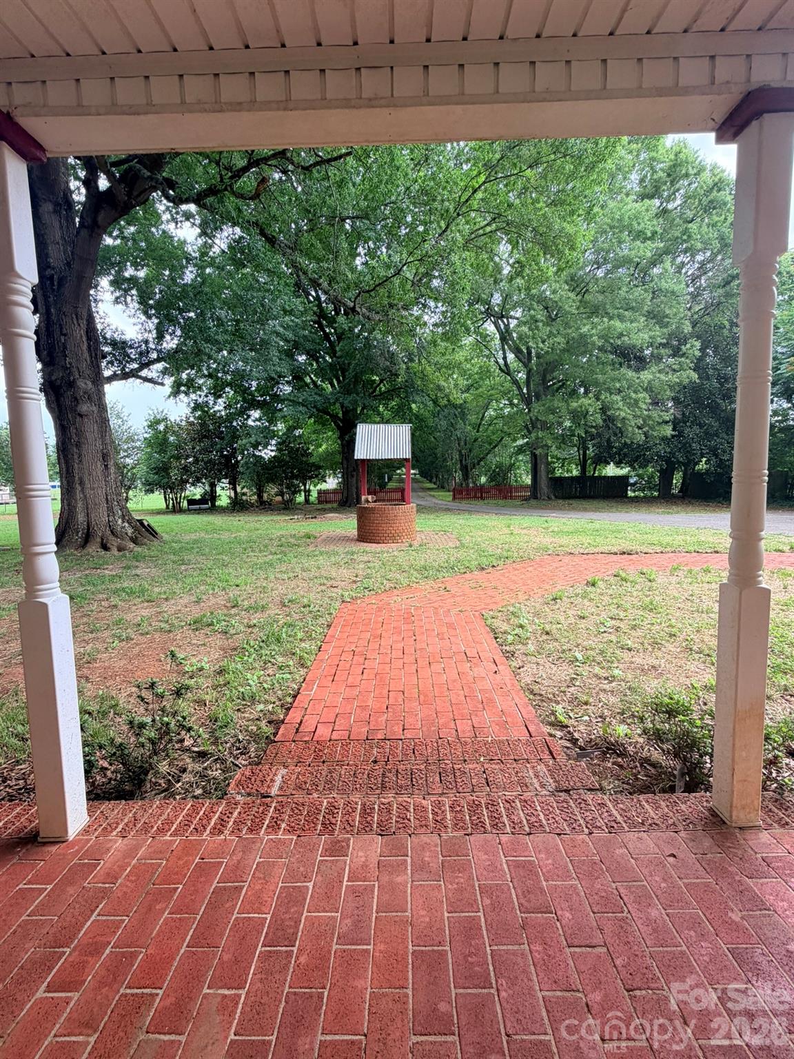 main property photo 6