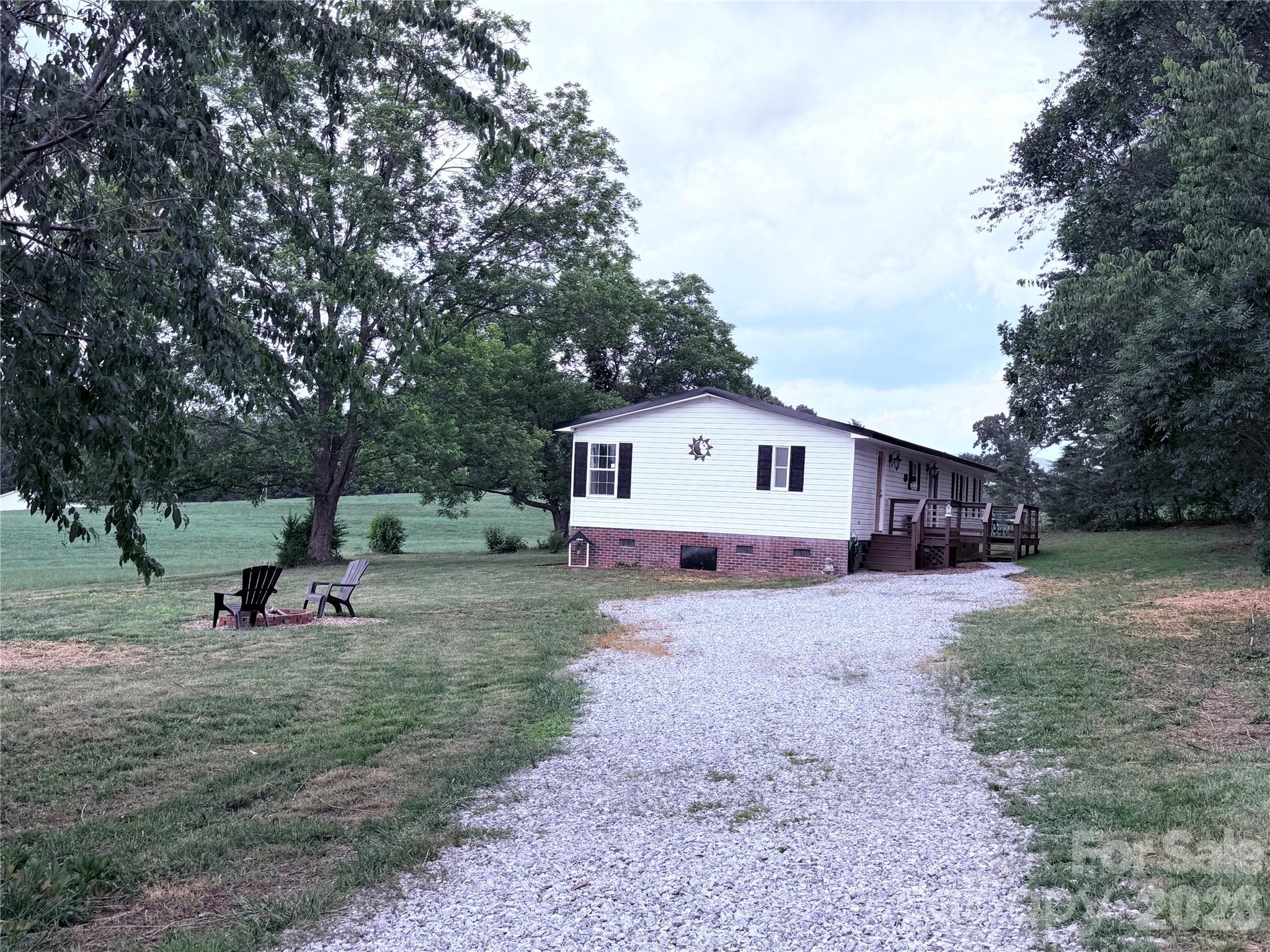 main property photo 40