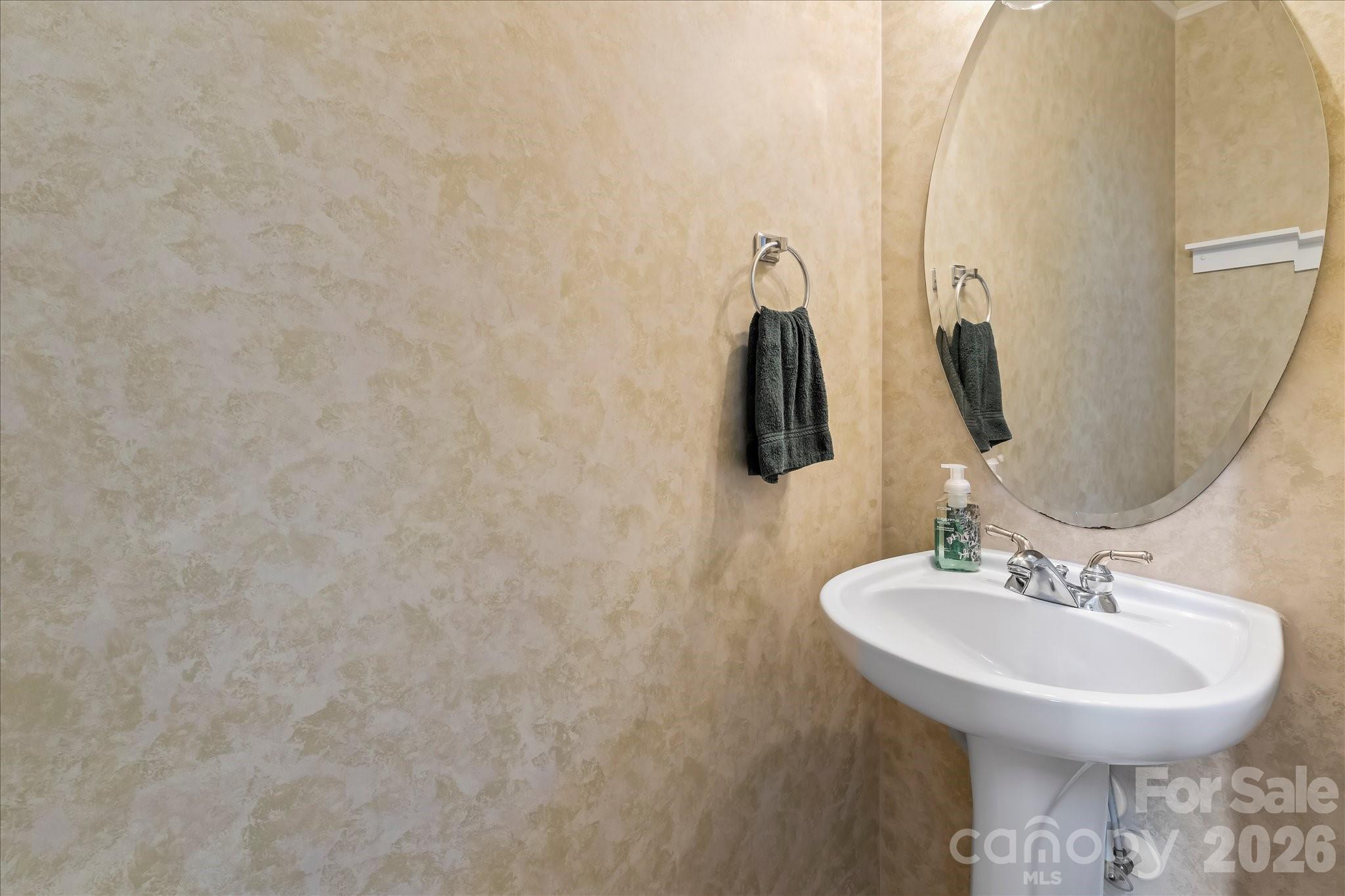main property photo 24