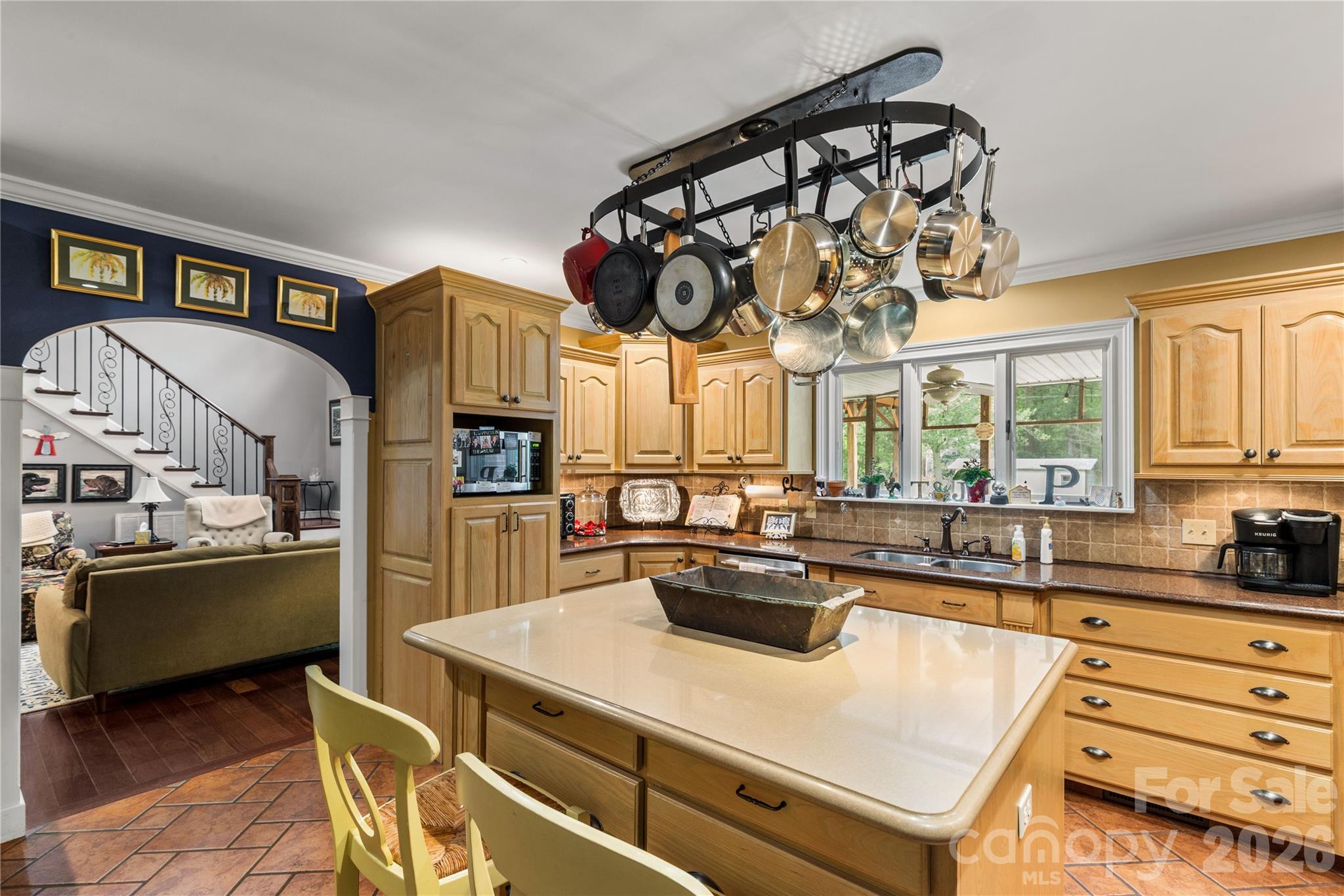 main property photo 13