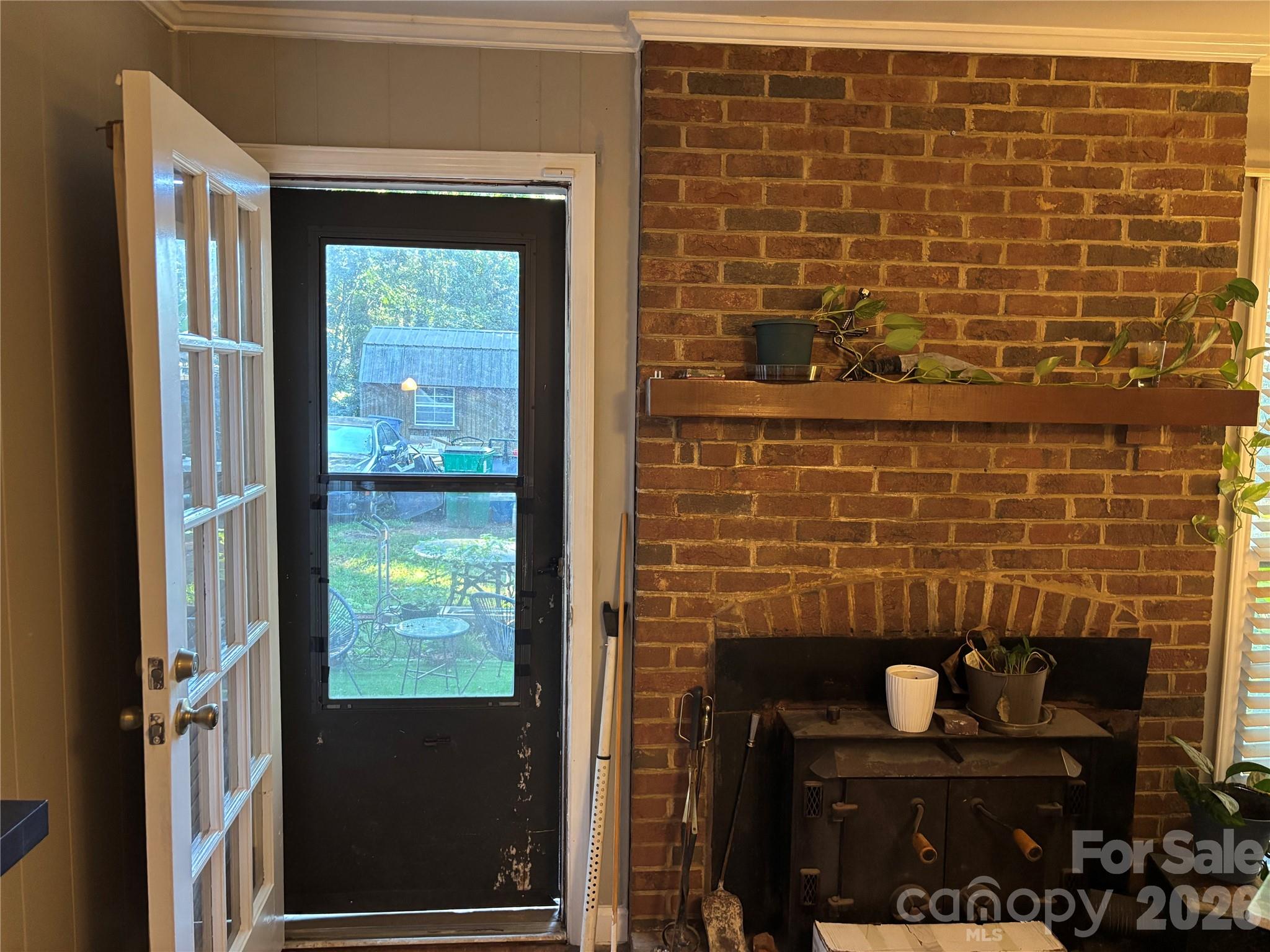 main property photo 14