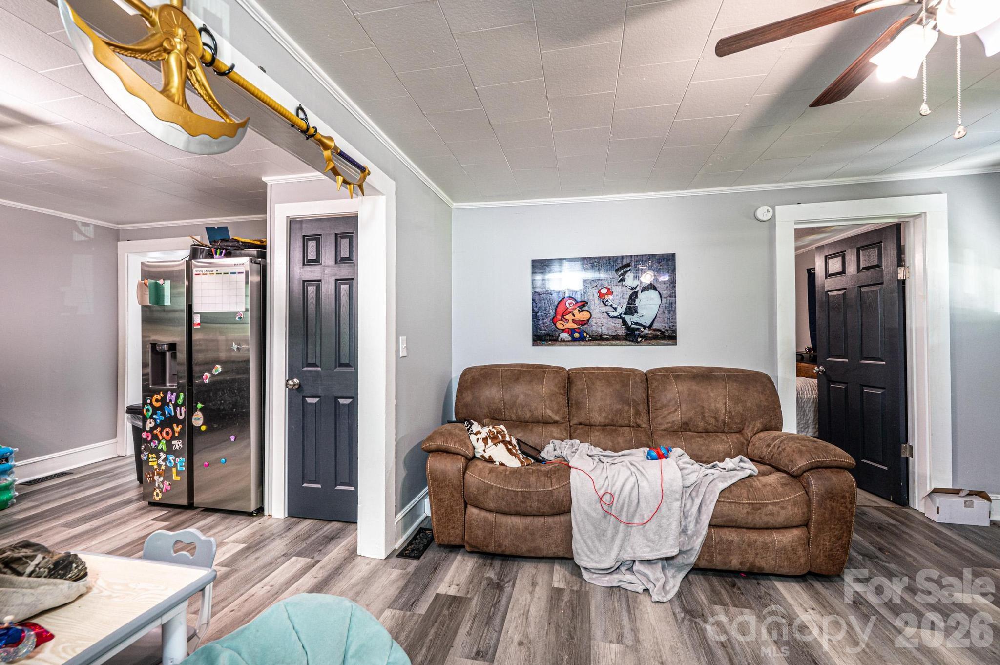main property photo 16
