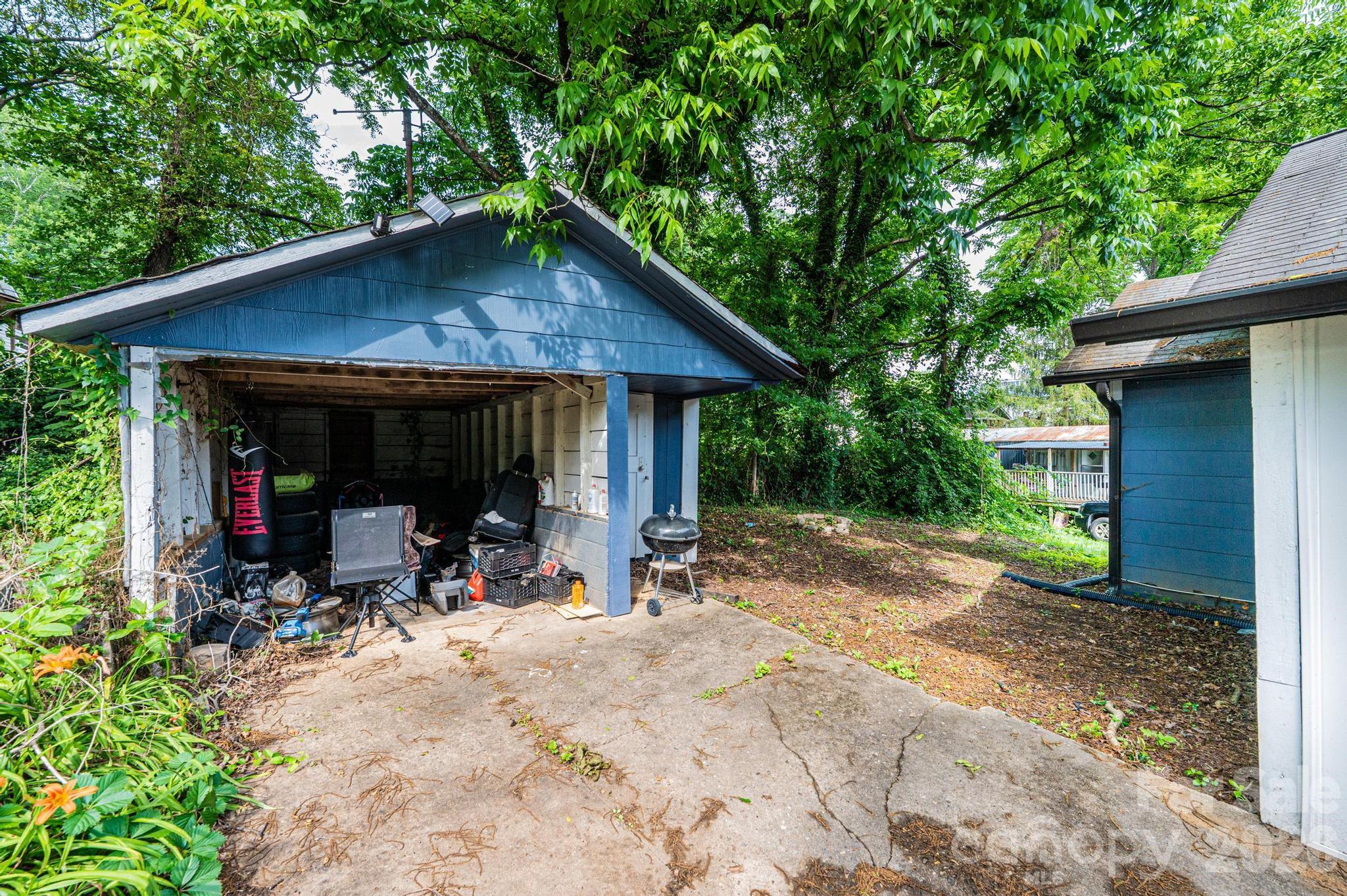 main property photo 7