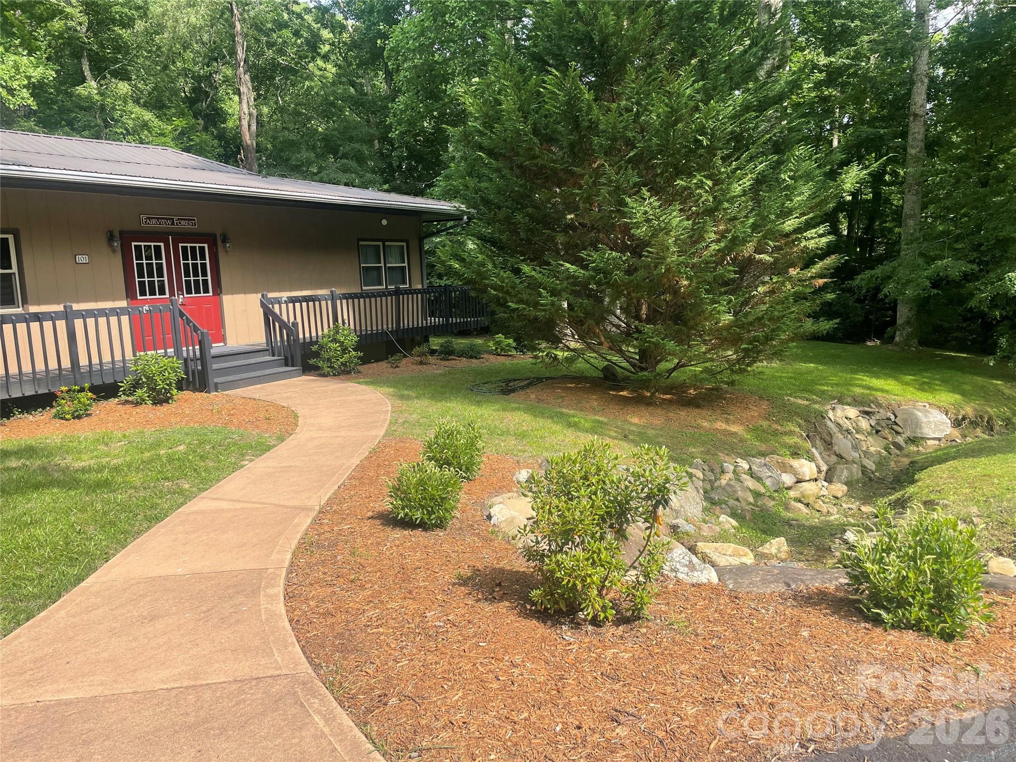 main property photo 22