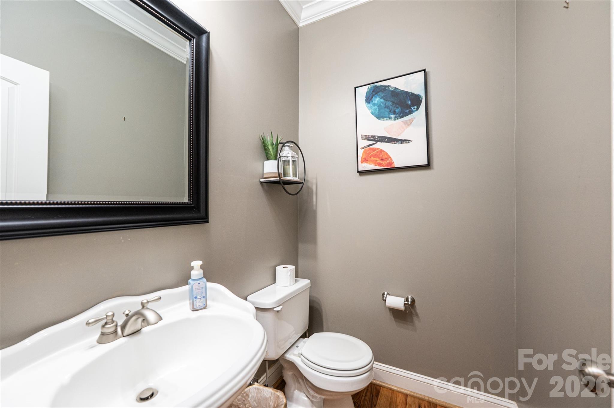 main property photo 8