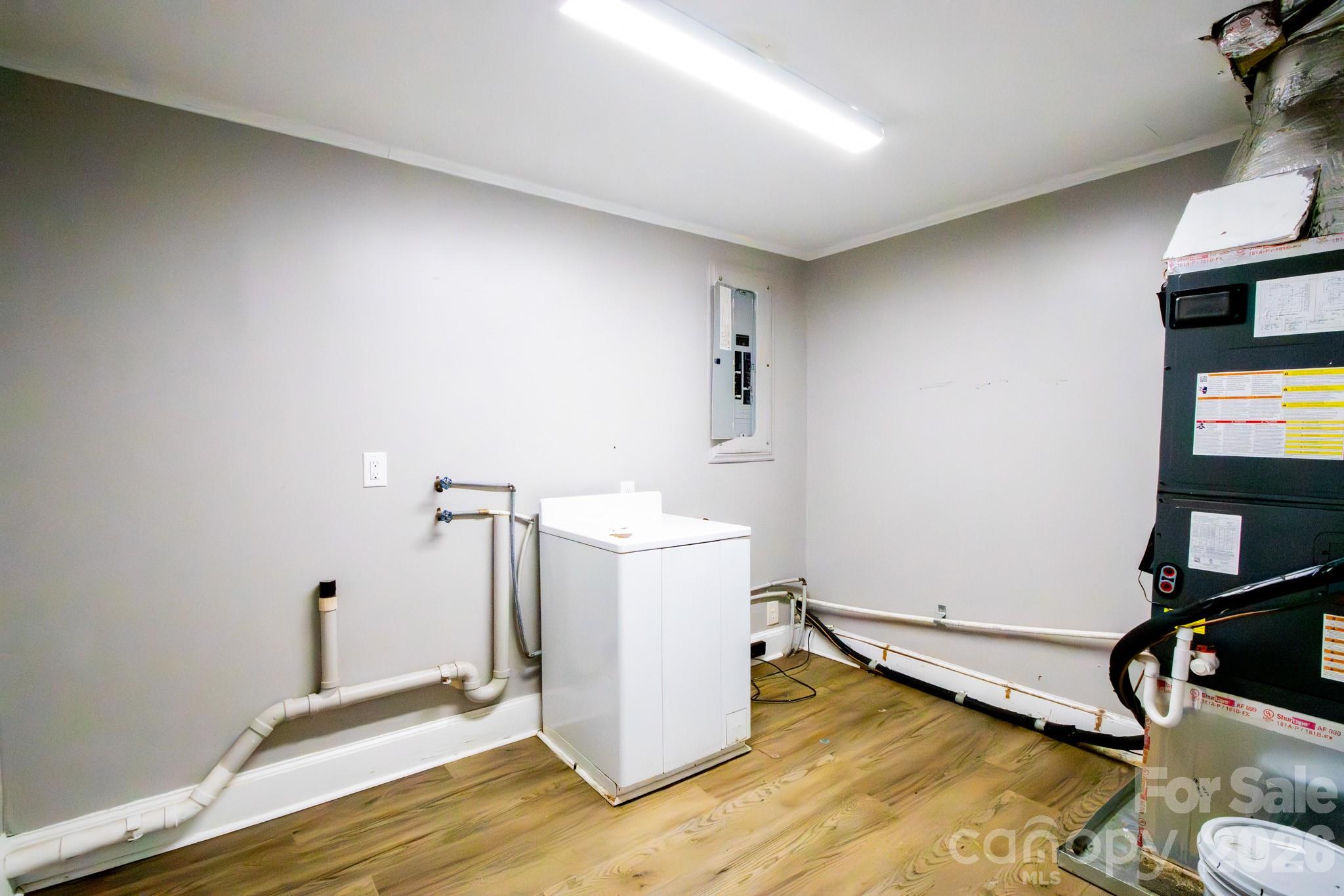 main property photo 6