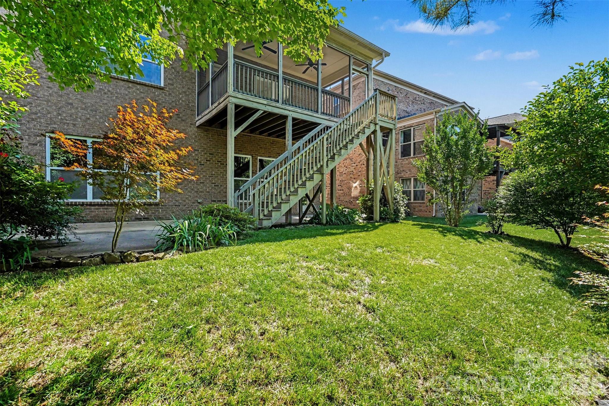 main property photo 24