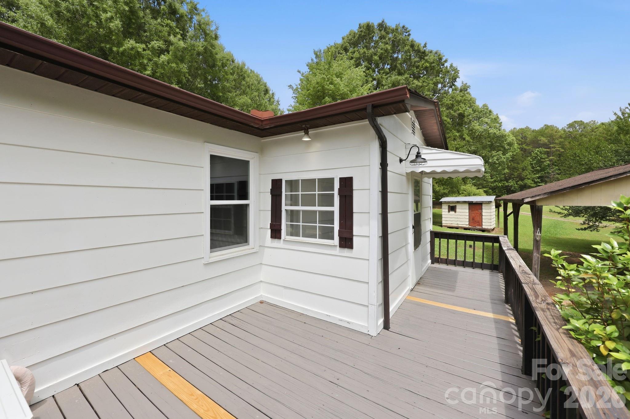 main property photo 31