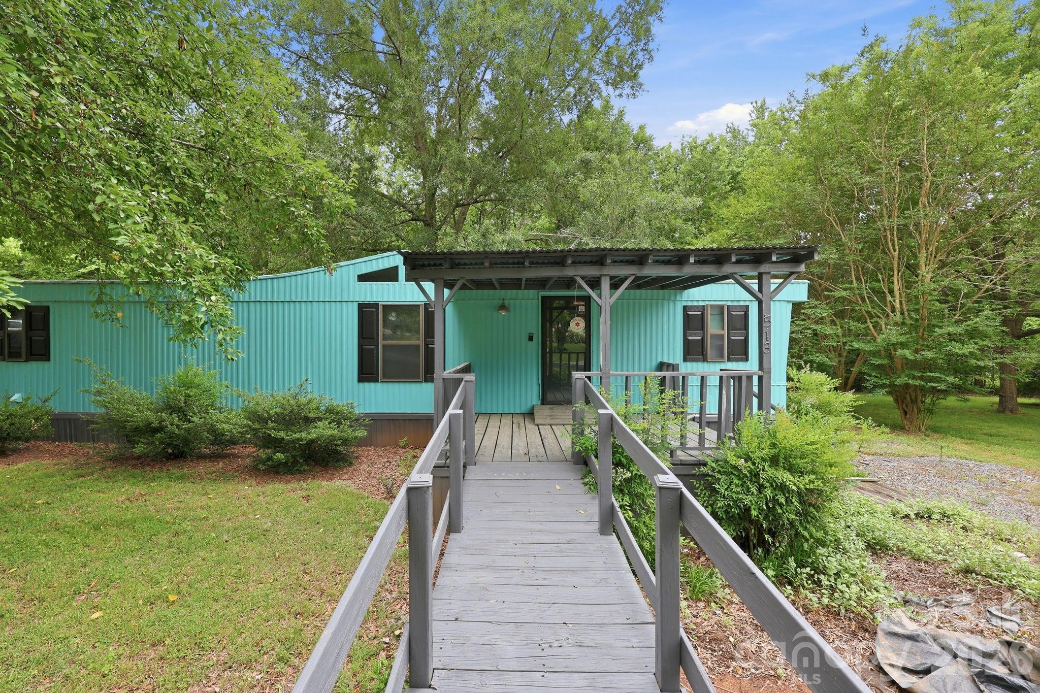 main property photo 37