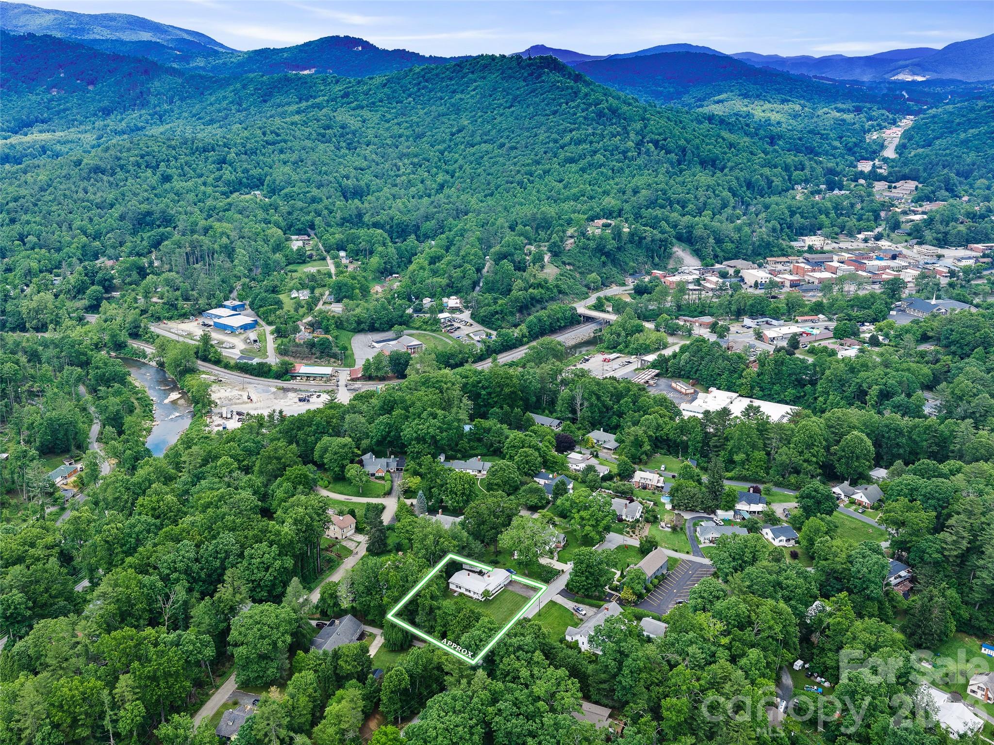 main property photo 23