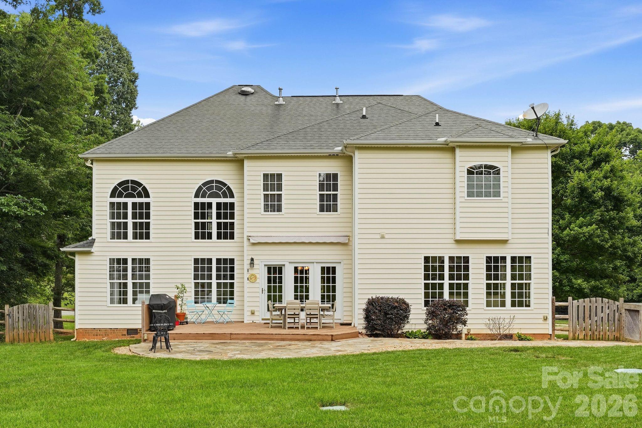 main property photo 35