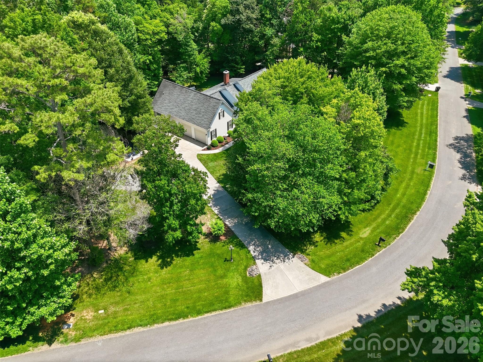 main property photo 40
