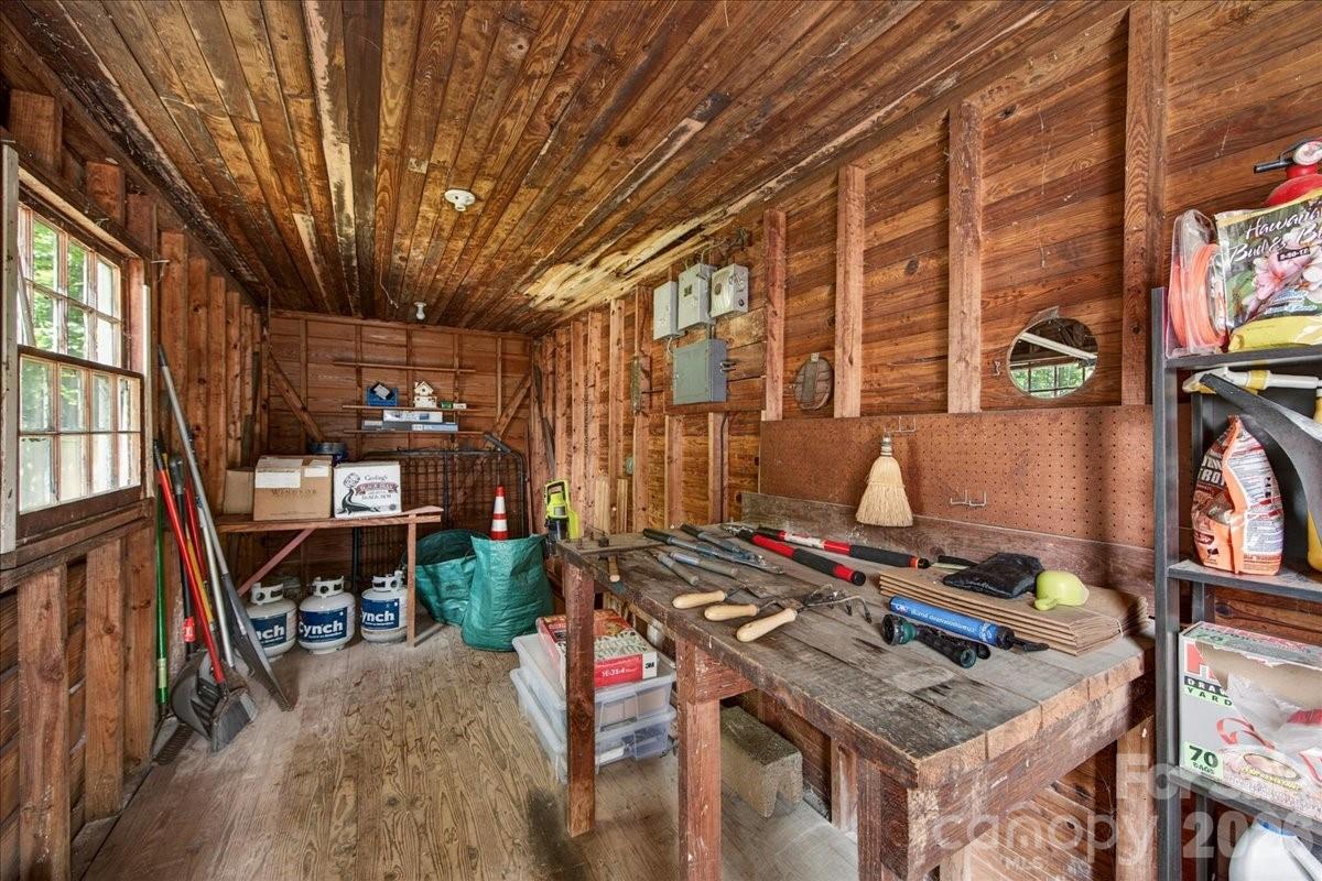 main property photo 32