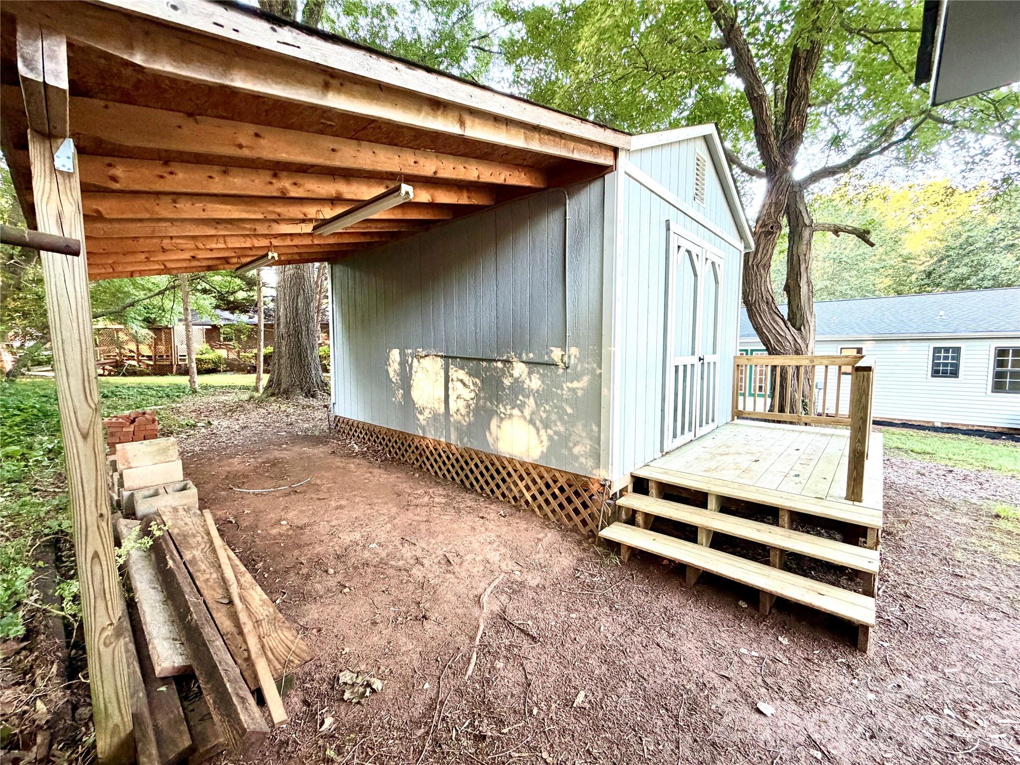 main property photo 17