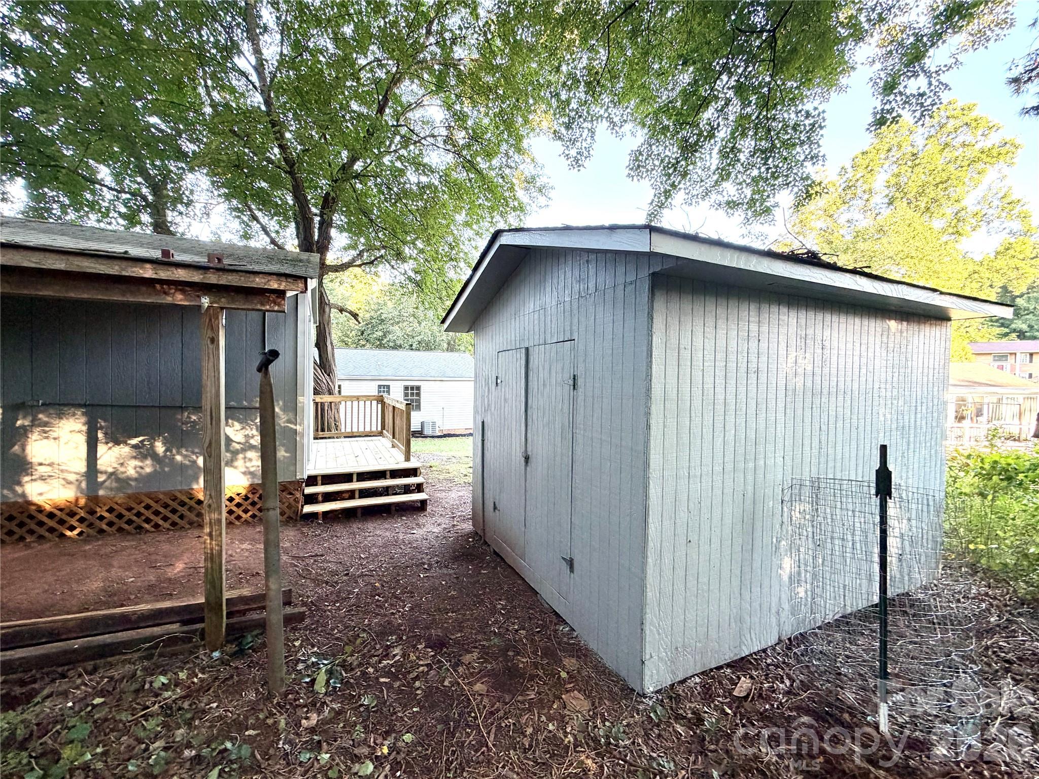 main property photo 19