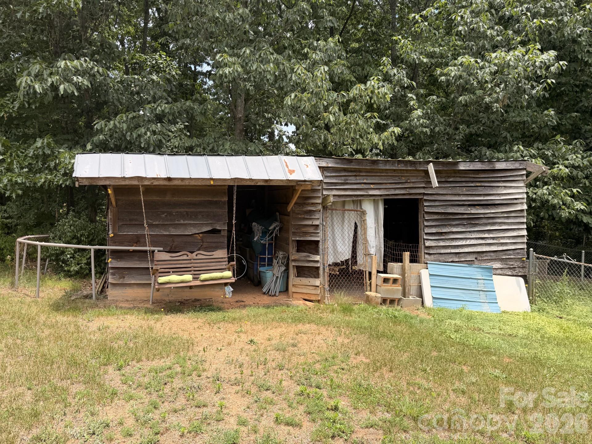 main property photo 20