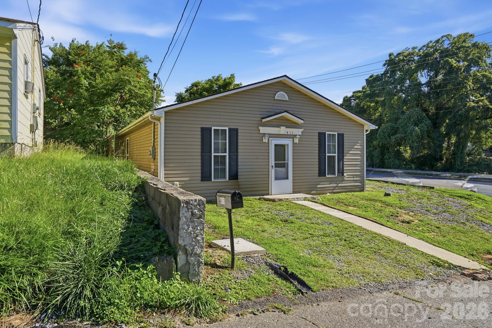 main property photo 1