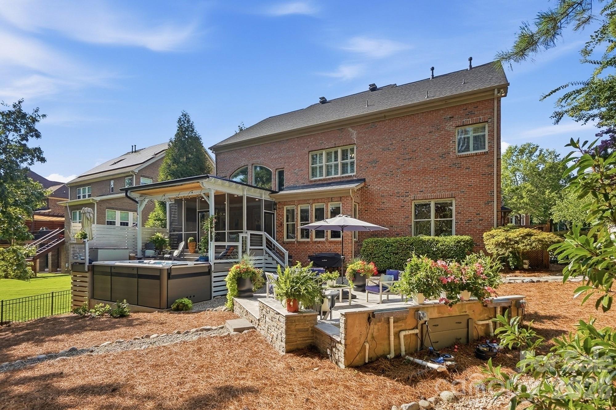 main property photo 40