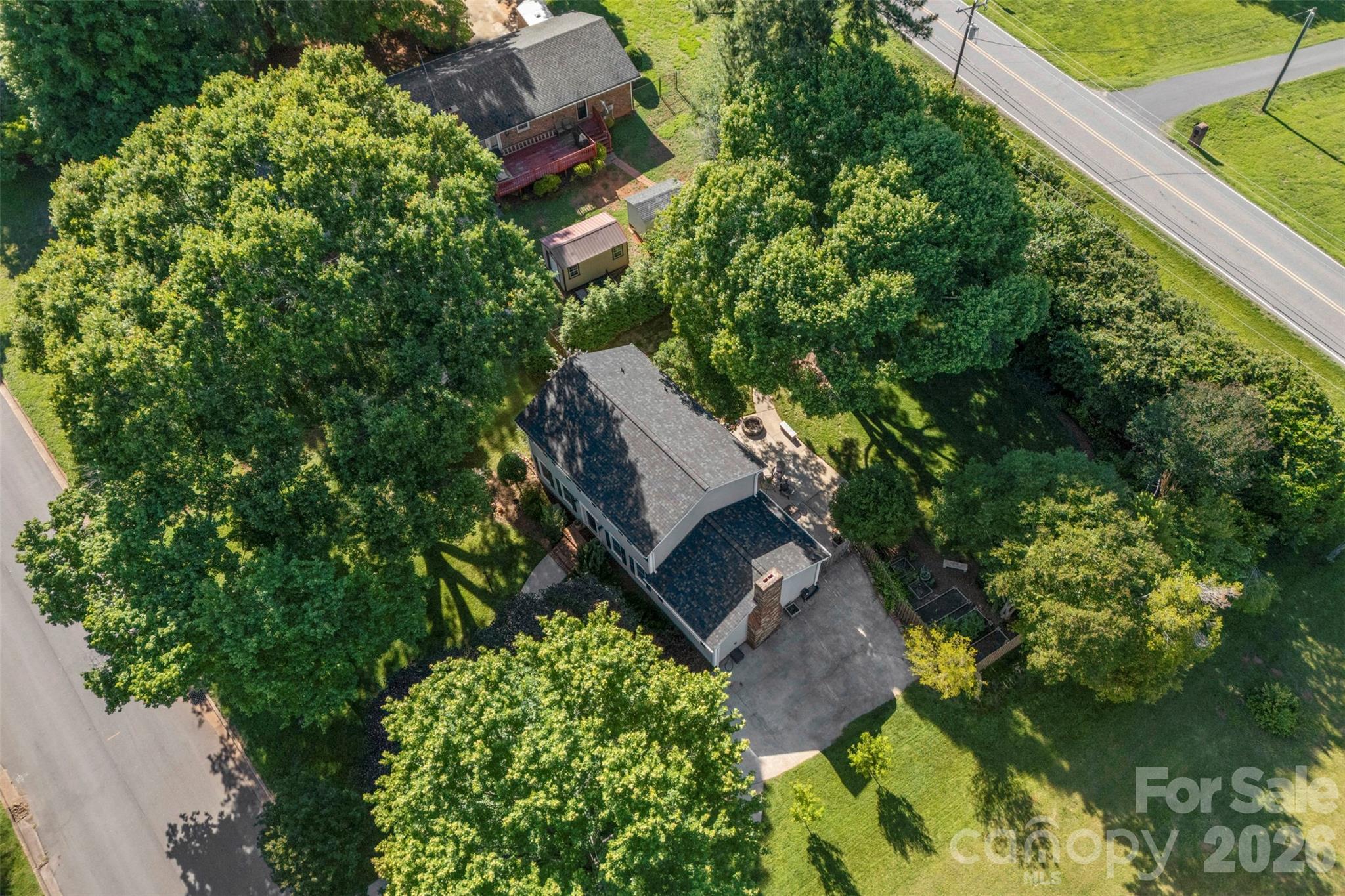 main property photo 33