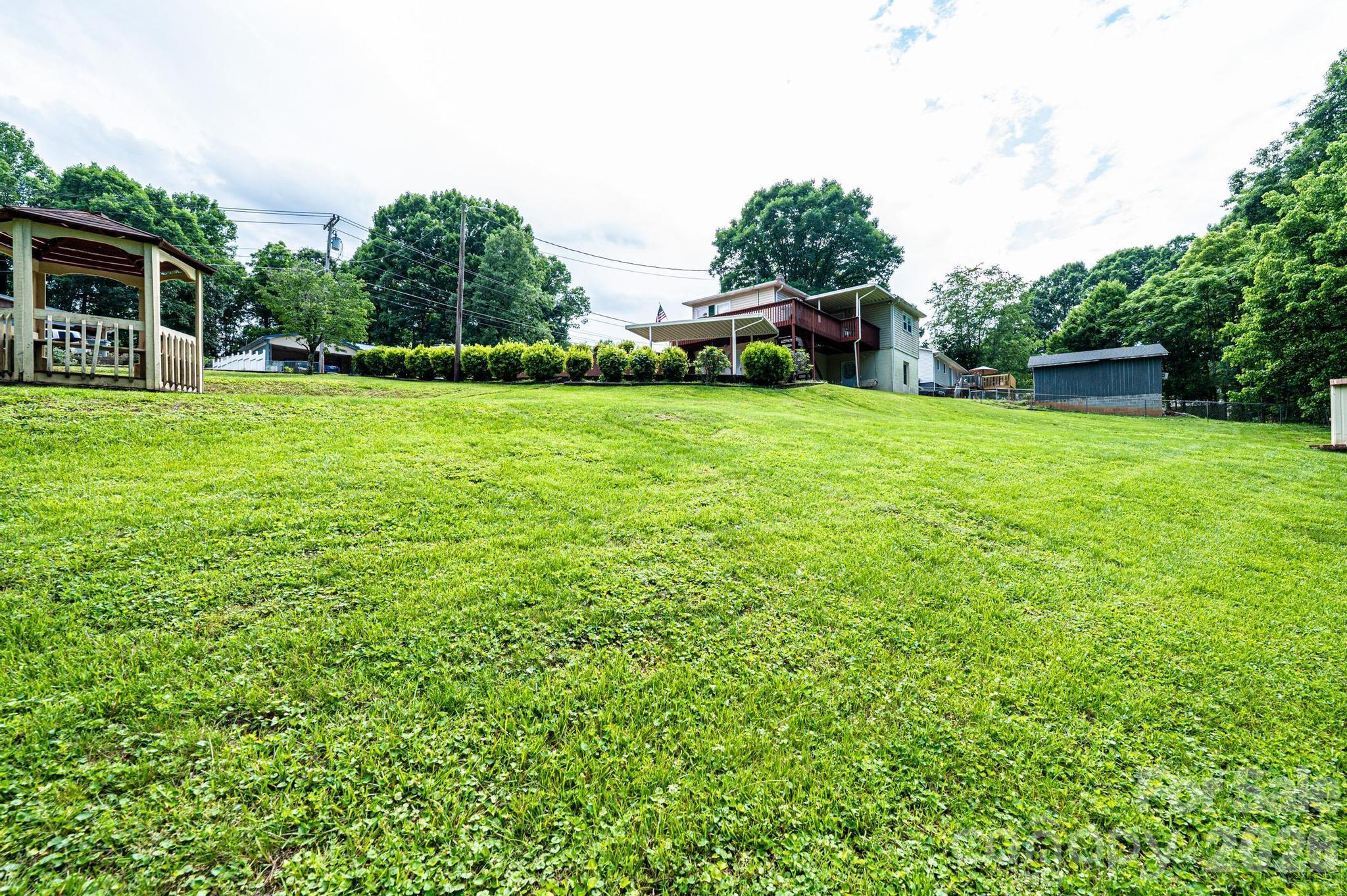 main property photo 13