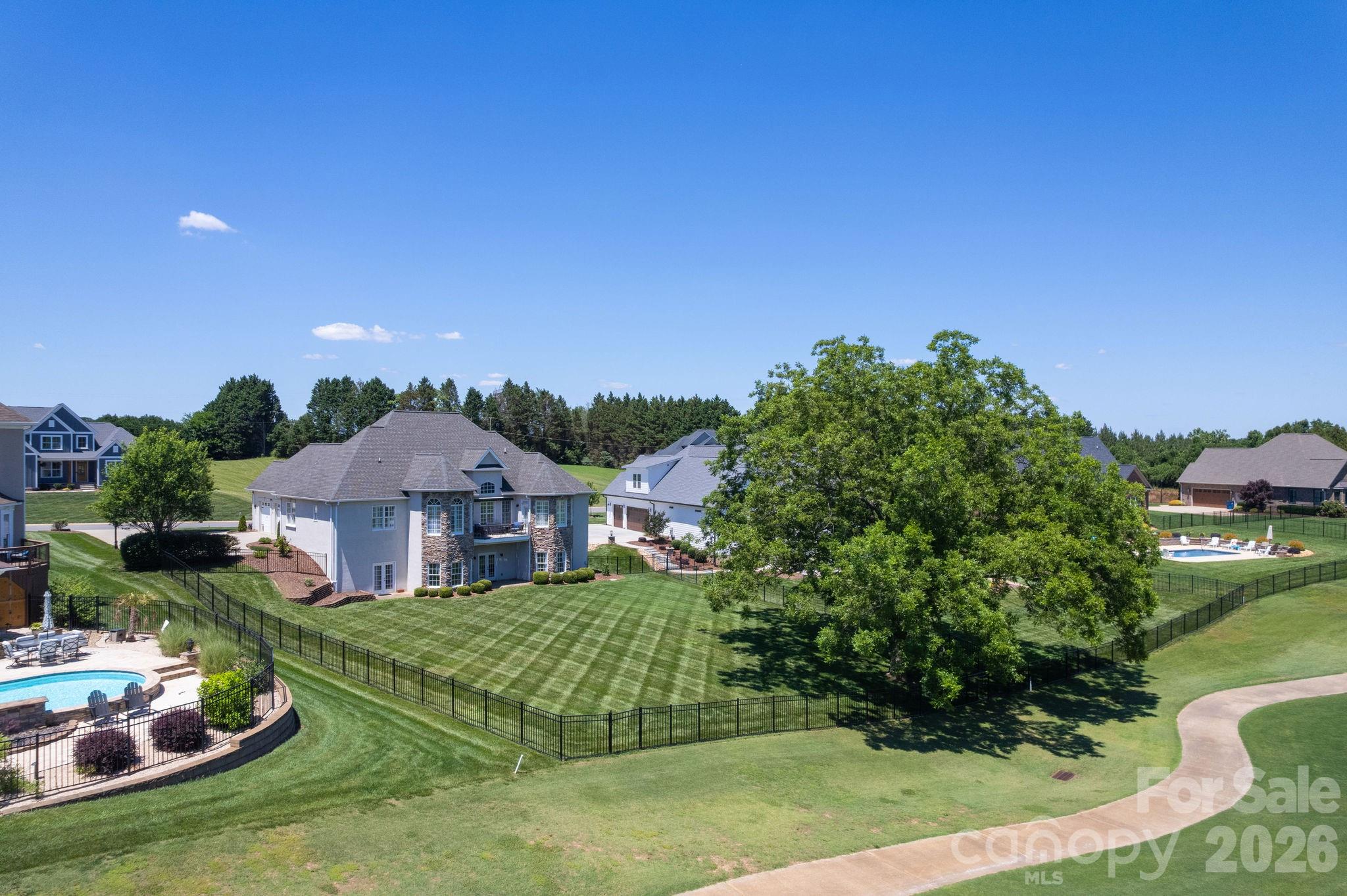 main property photo 39