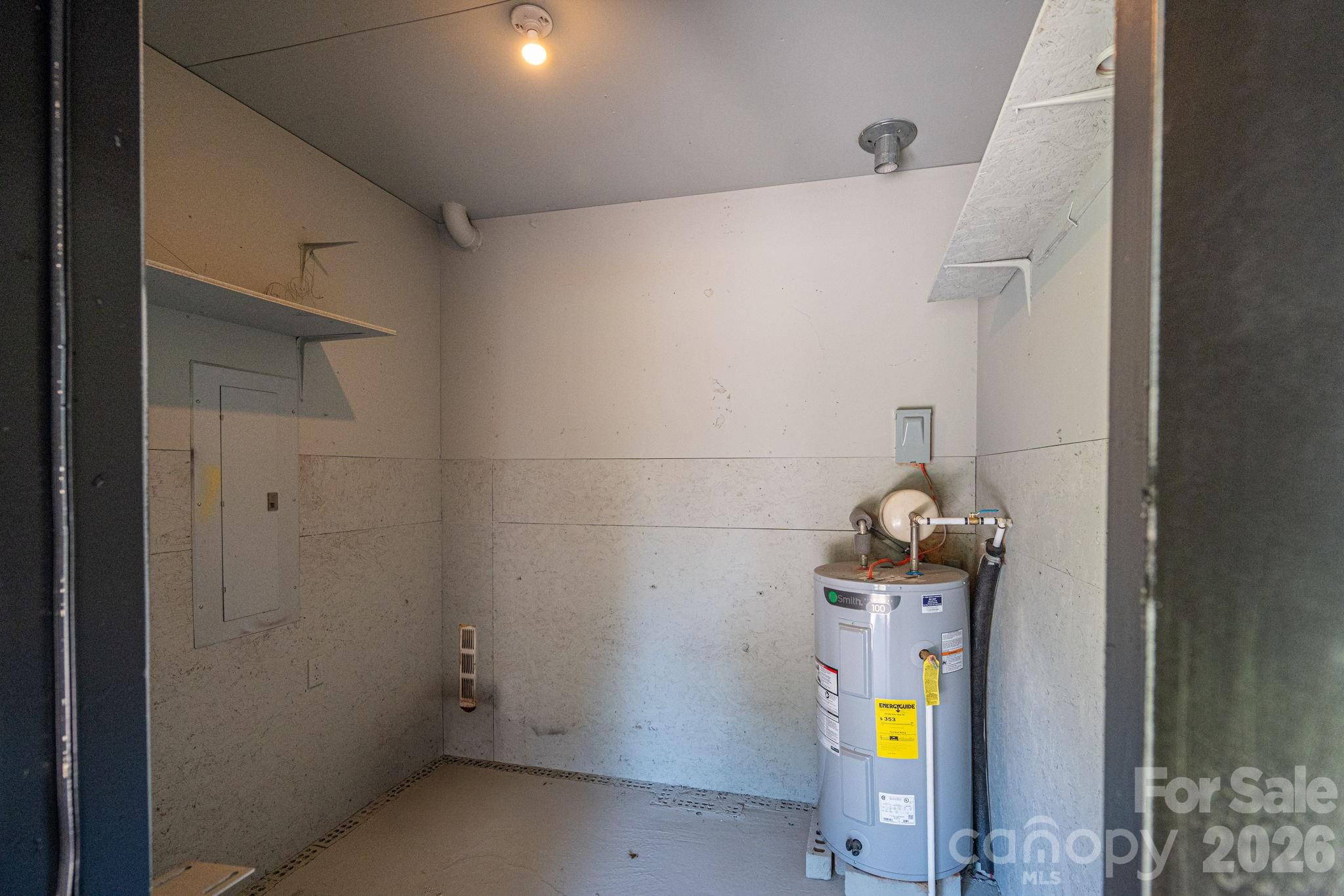 main property photo 27