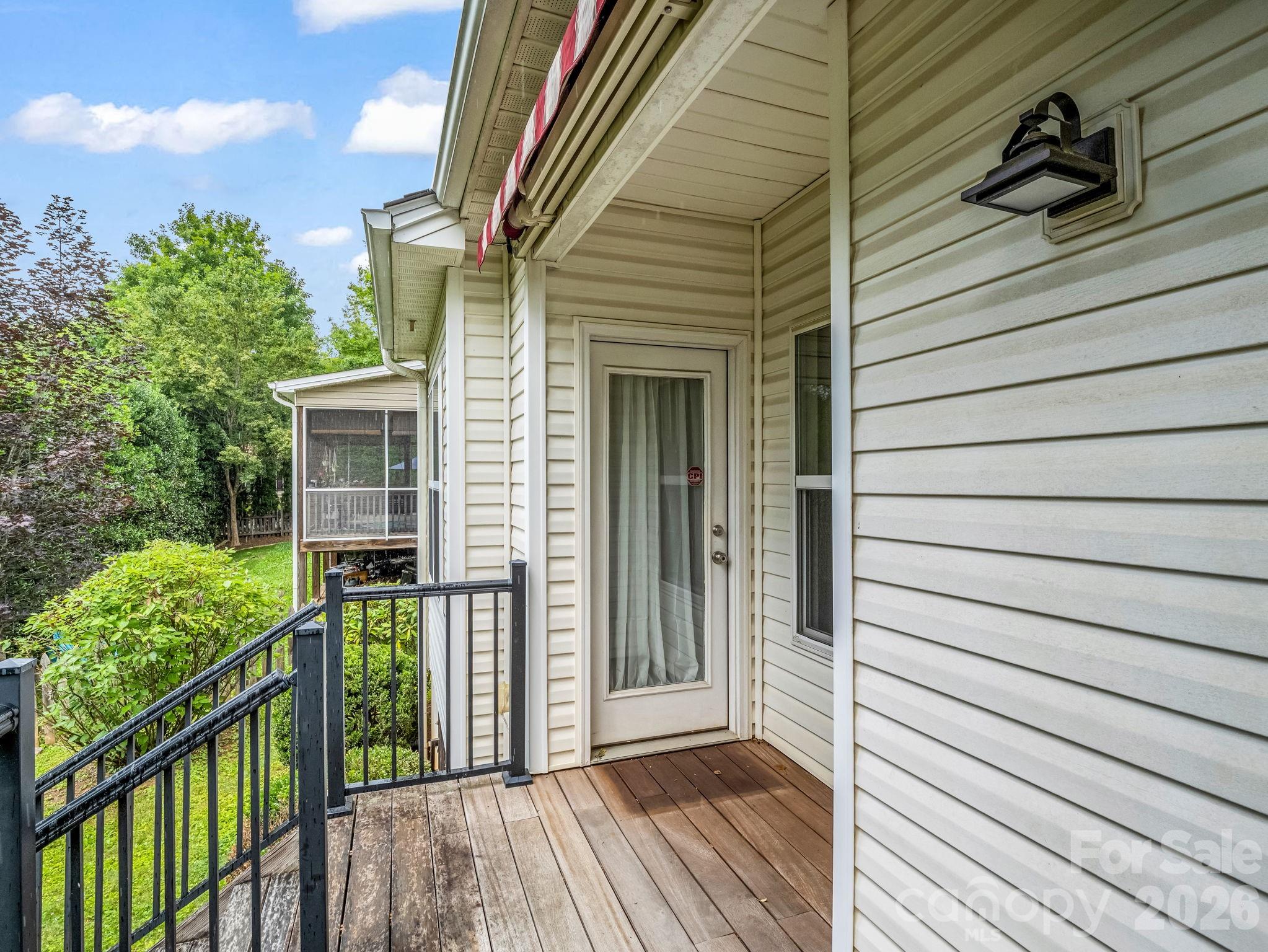 main property photo 31