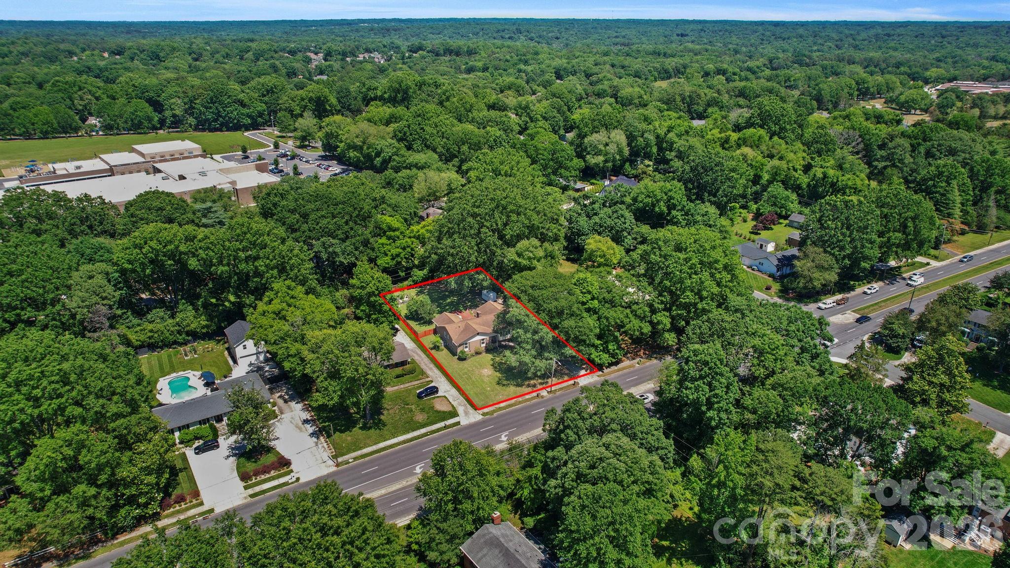 main property photo 37