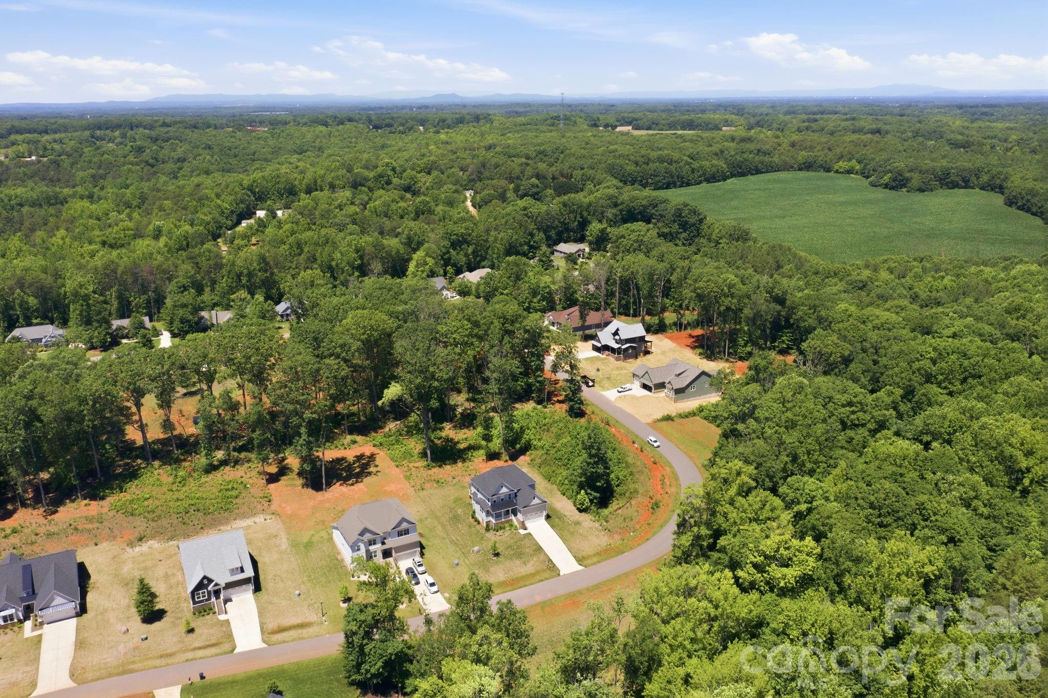 main property photo 13