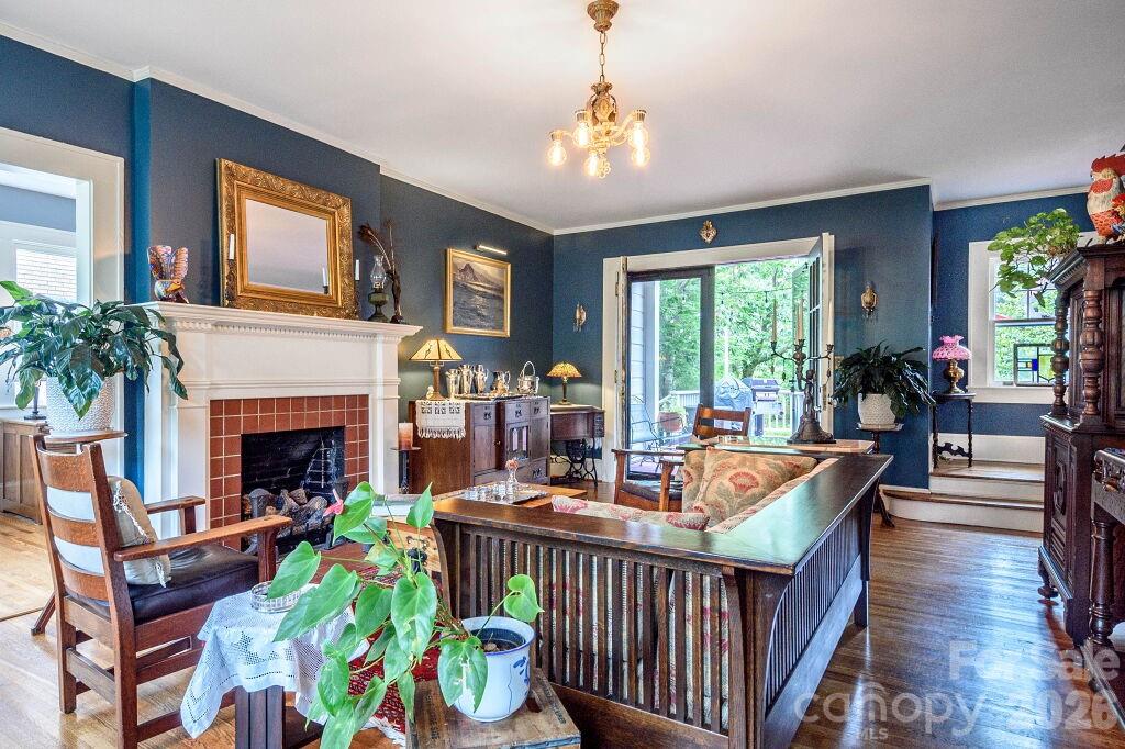 main property photo 4
