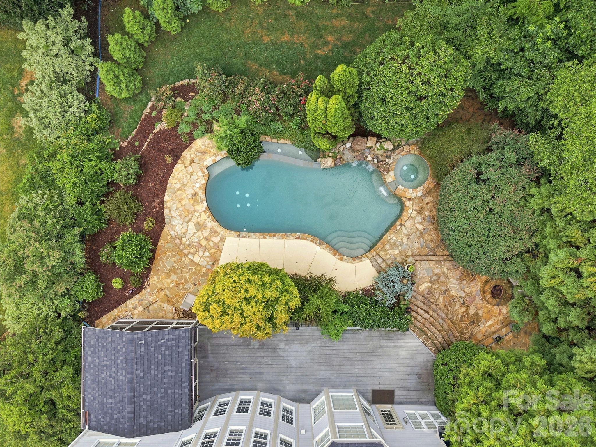 main property photo 45