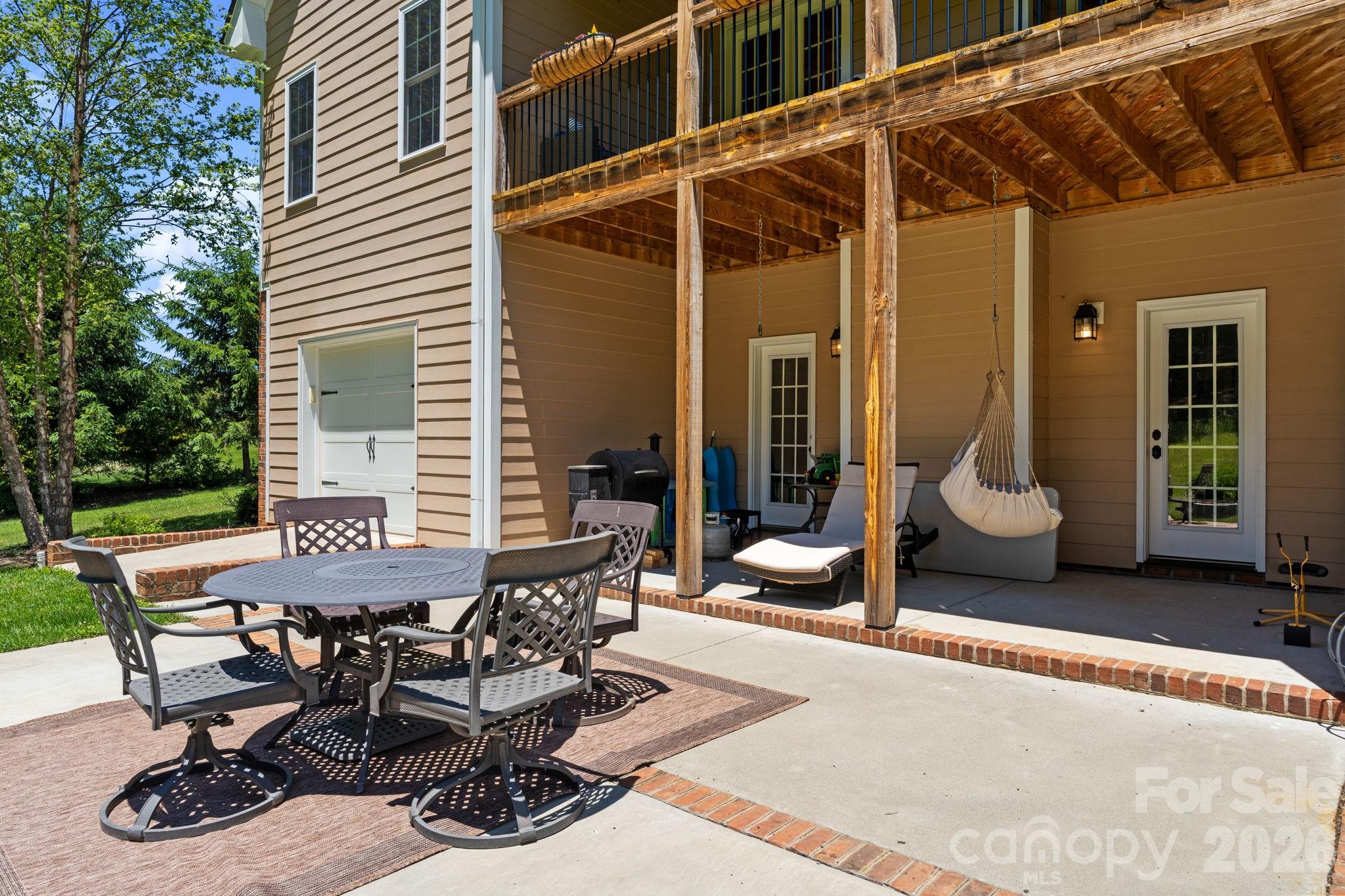 main property photo 38