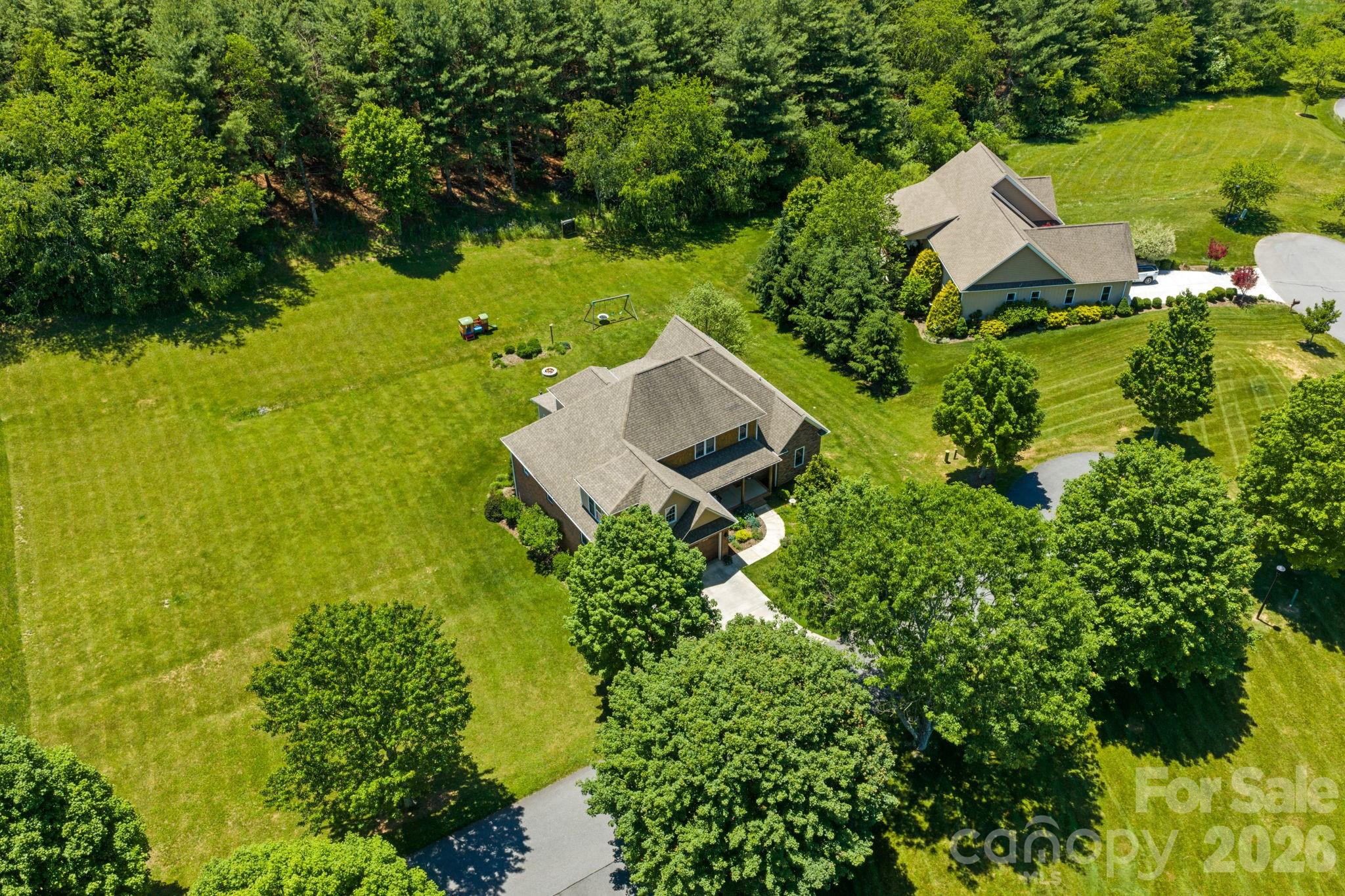 main property photo 40