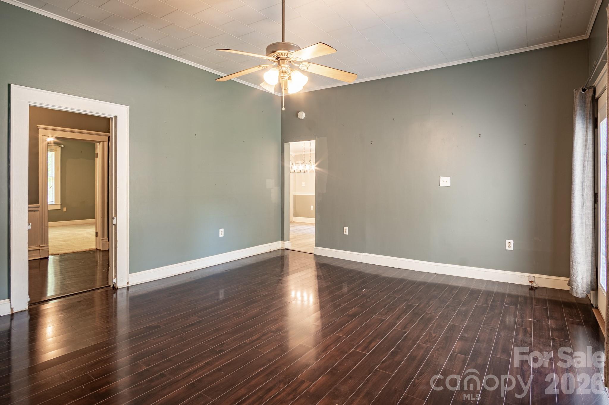 main property photo 5